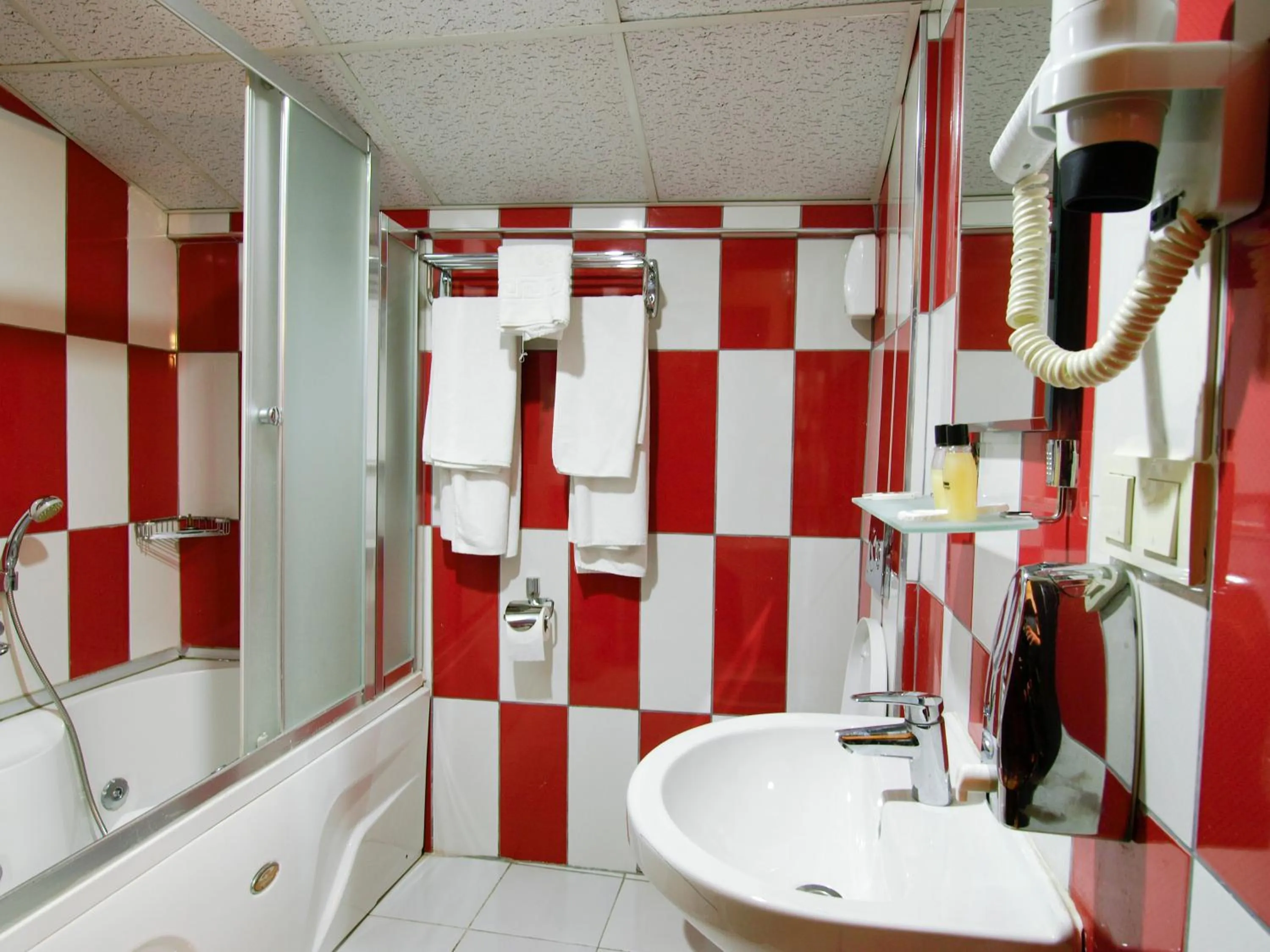 Bathroom in Hotel Timya