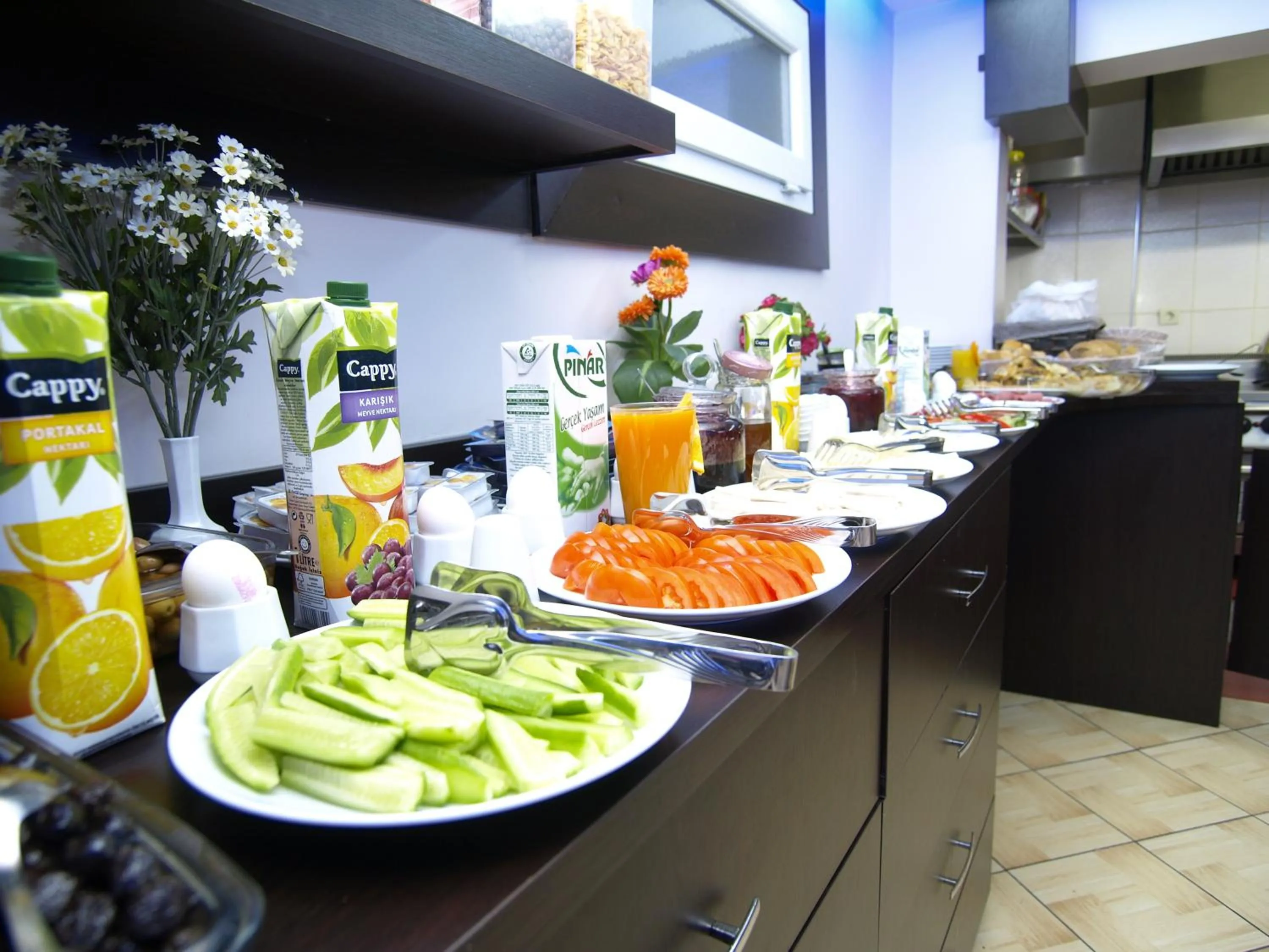 Buffet breakfast in Hotel Timya