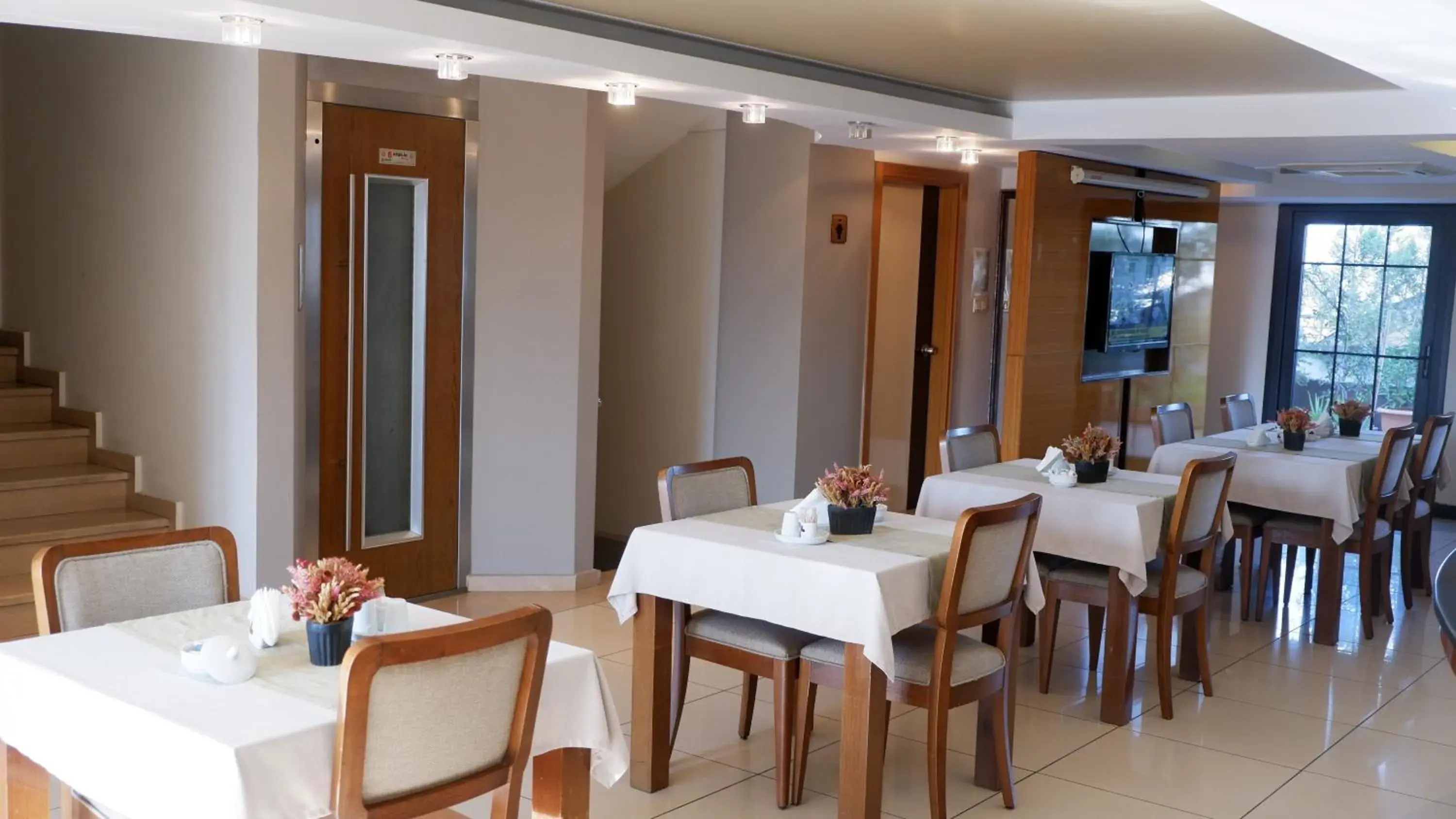 Restaurant/places to eat in Hotel La Bella Salihli Restaurant/places to eat in Hotel La Bella Salihli