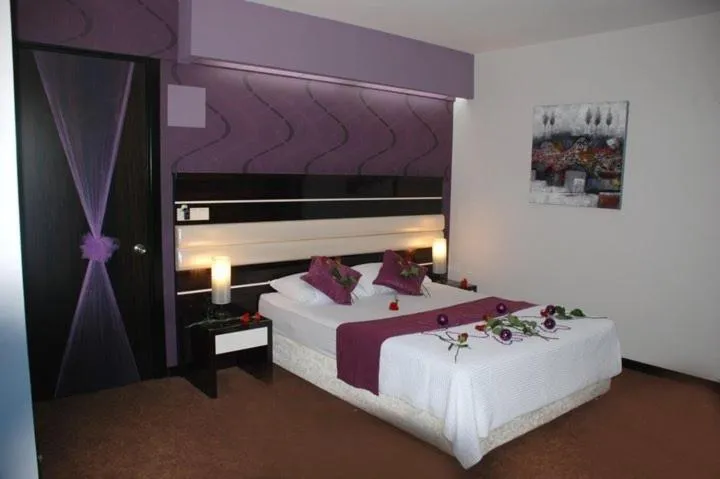 Bed in Hotel La Bella Soma