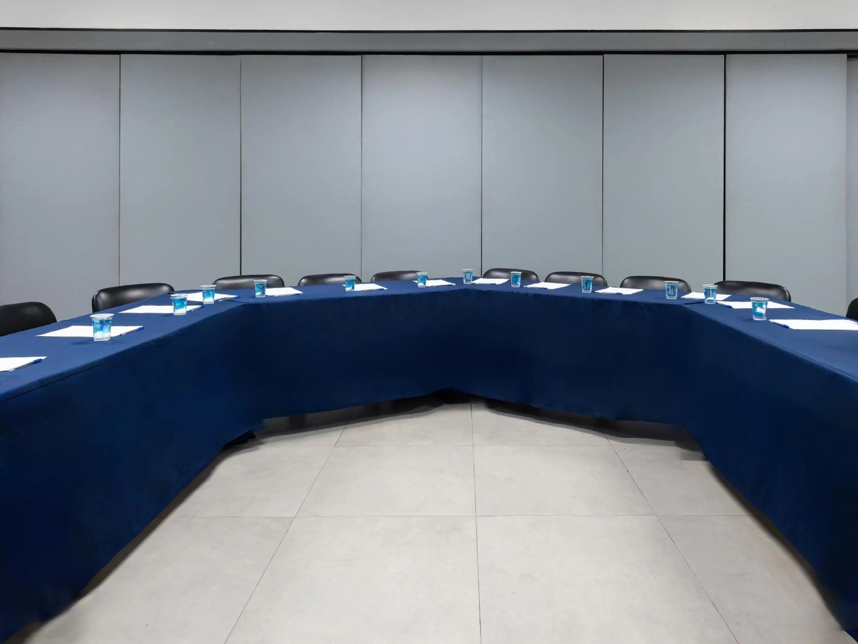 Banquet/Function facilities in Carlton Suítes Limeira