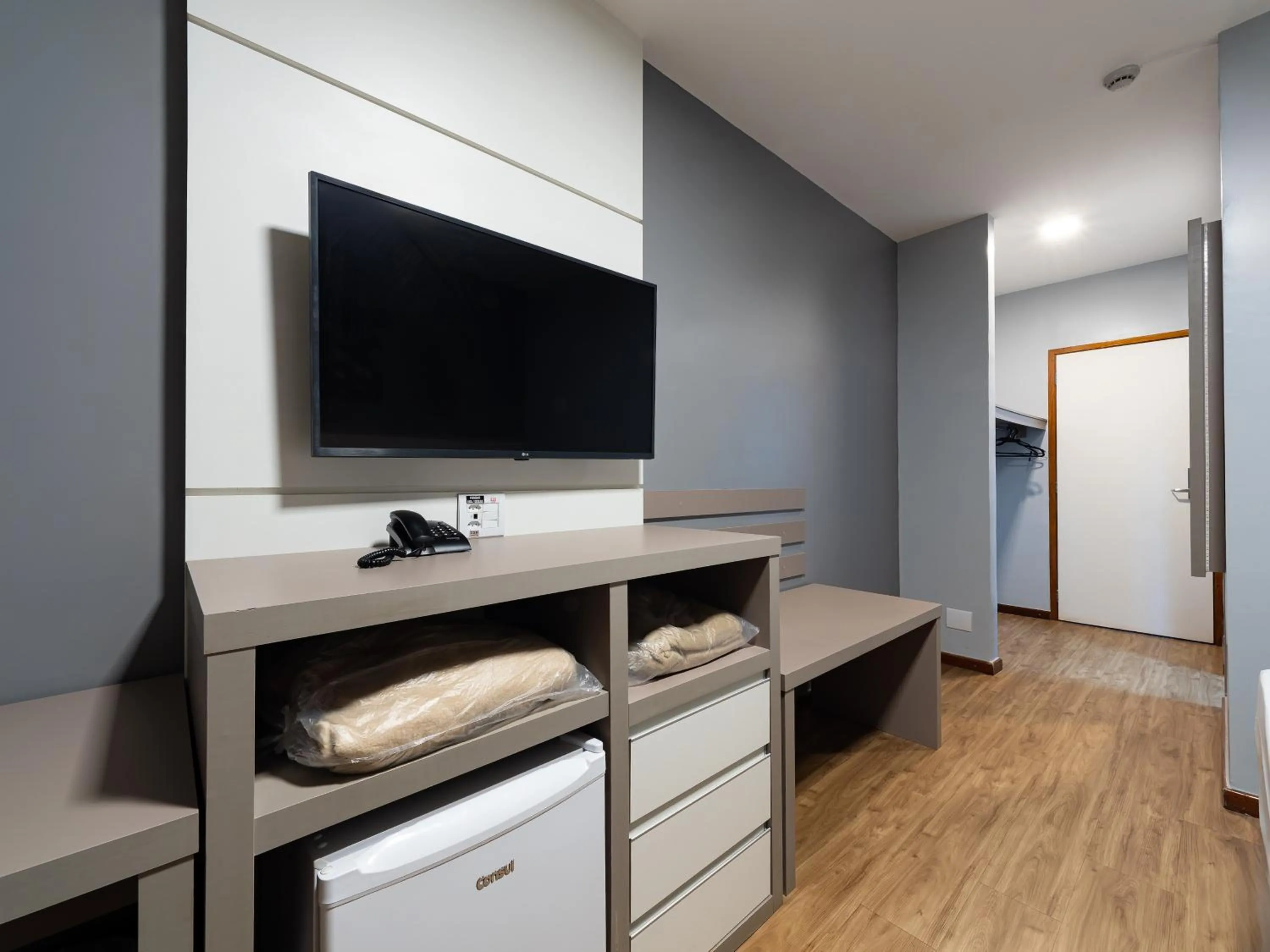 Bedroom, Bed in Carlton Suítes Limeira