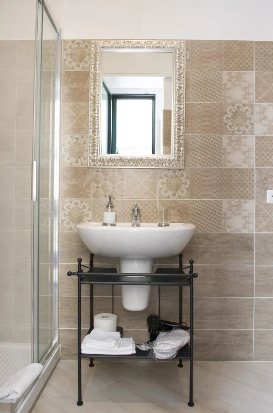 Bathroom in Palazzo Spasiano rooms - SORRENTO CENTER