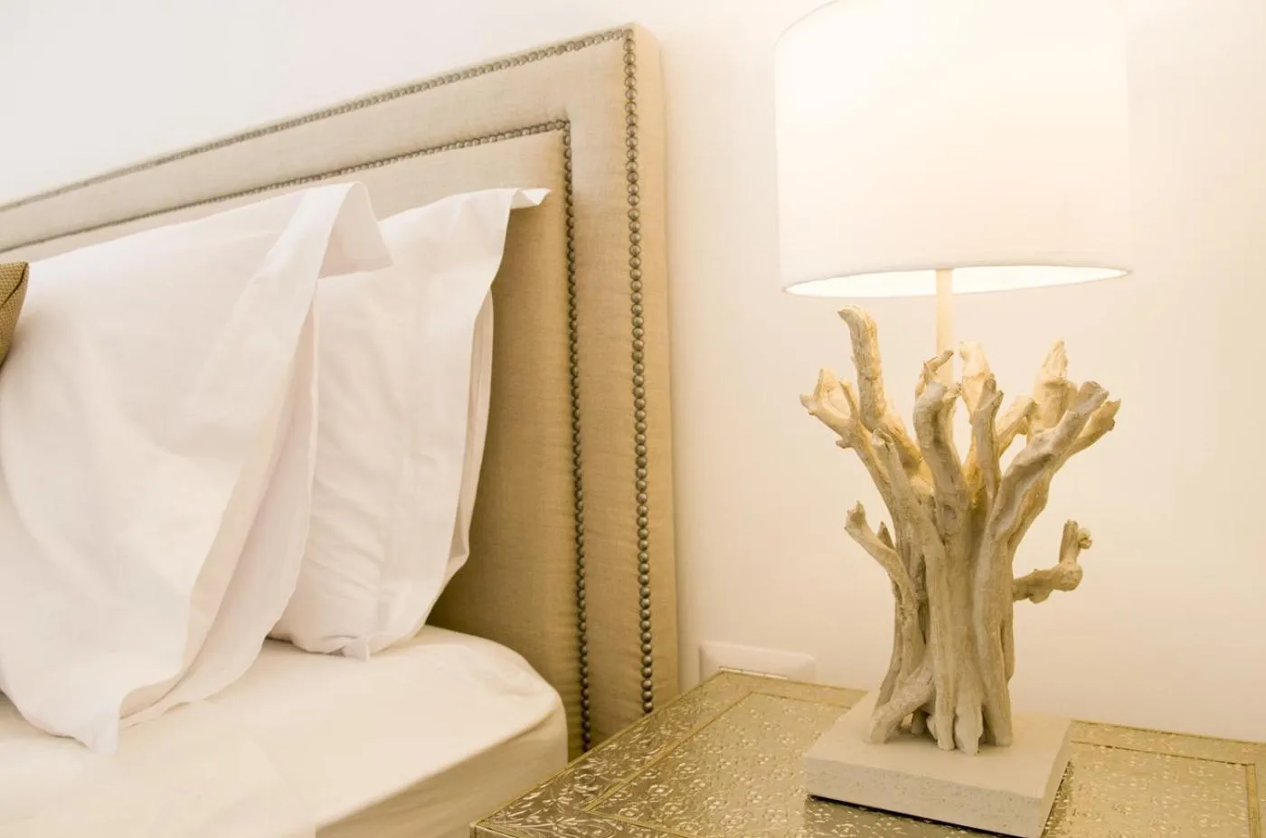 Decorative detail, Bed in Palazzo Spasiano rooms - SORRENTO CENTER