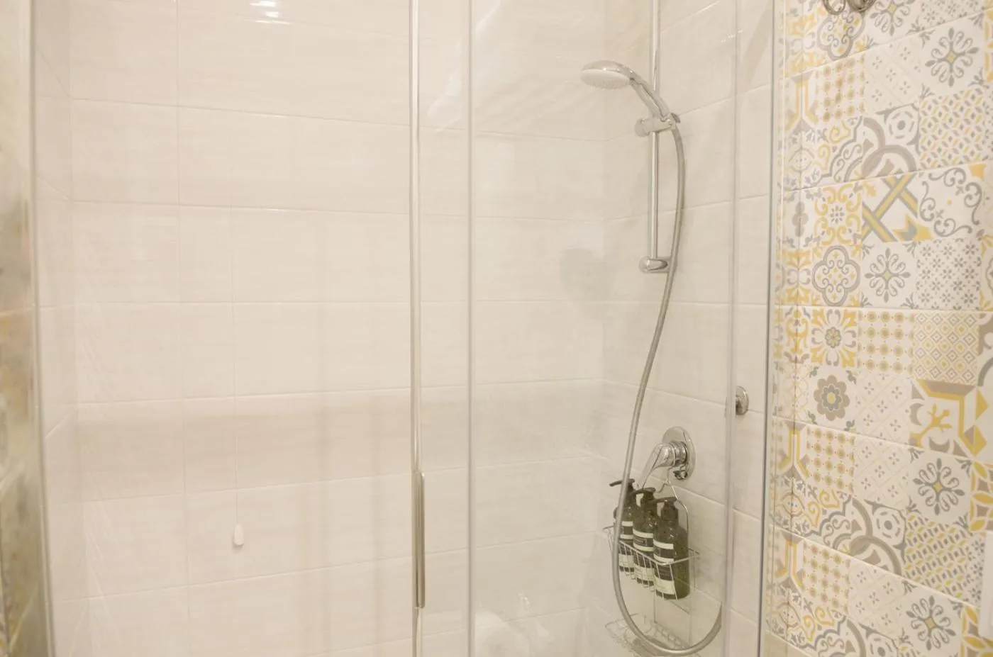 Shower in Palazzo Spasiano rooms - SORRENTO CENTER