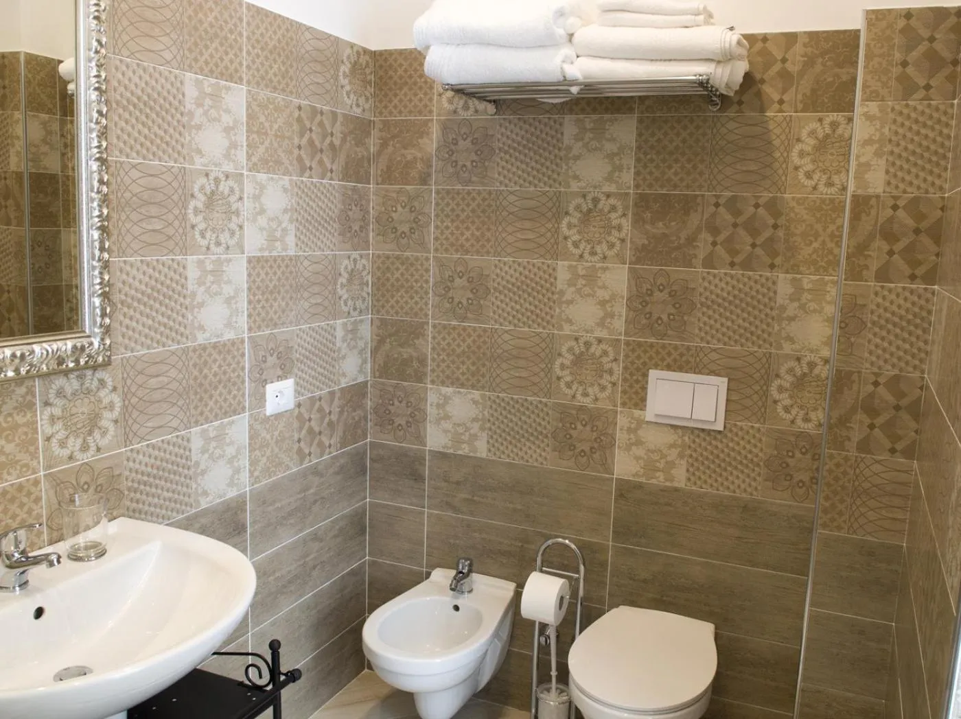 Toilet in Palazzo Spasiano rooms - SORRENTO CENTER