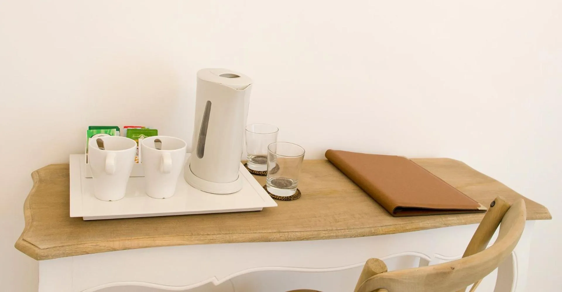 Coffee/tea facilities in Palazzo Spasiano rooms - SORRENTO CENTER