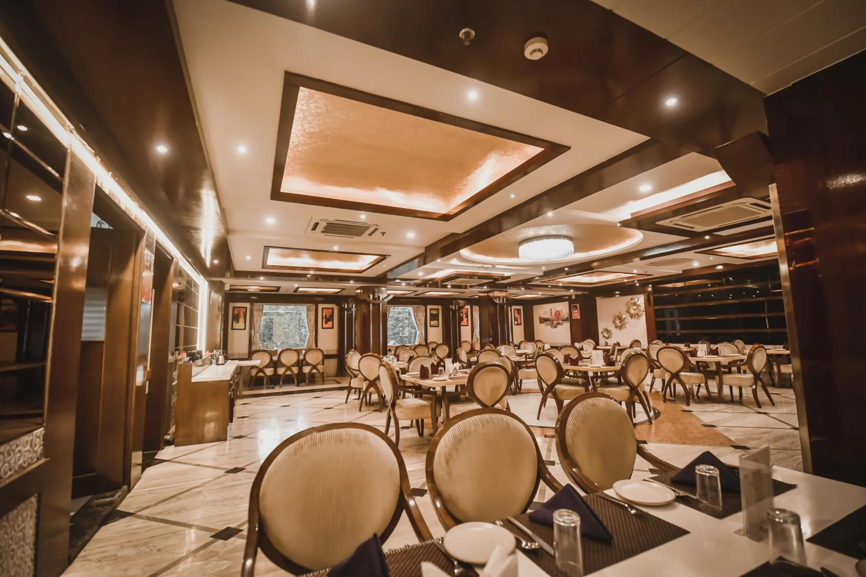 Restaurant/places to eat in Konark Grand Hotel