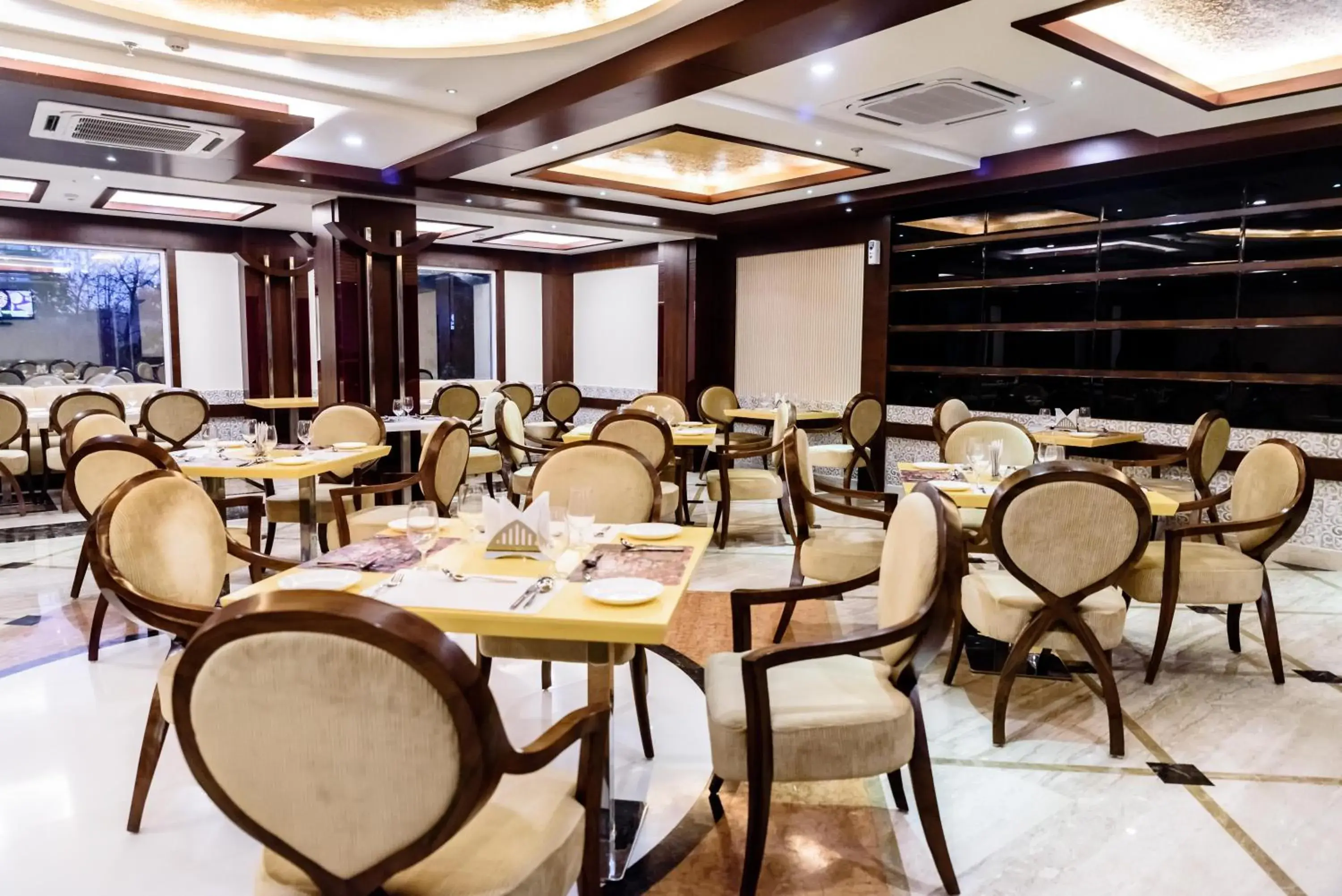 Restaurant/places to eat in Konark Grand Hotel Restaurant/places to eat in Konark Grand Hotel