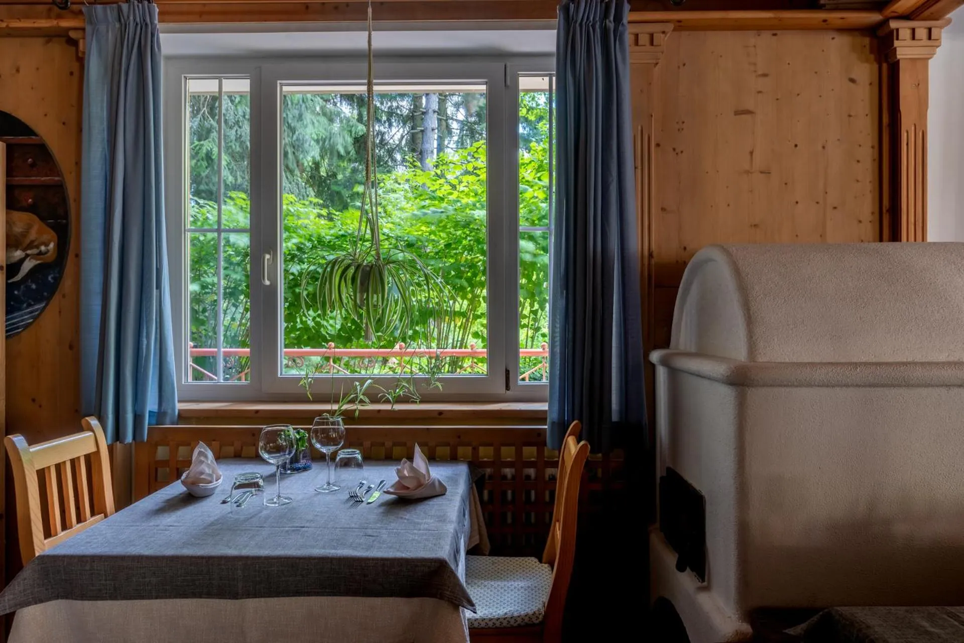 Dining area, Bed in Hotel Bella di Bosco