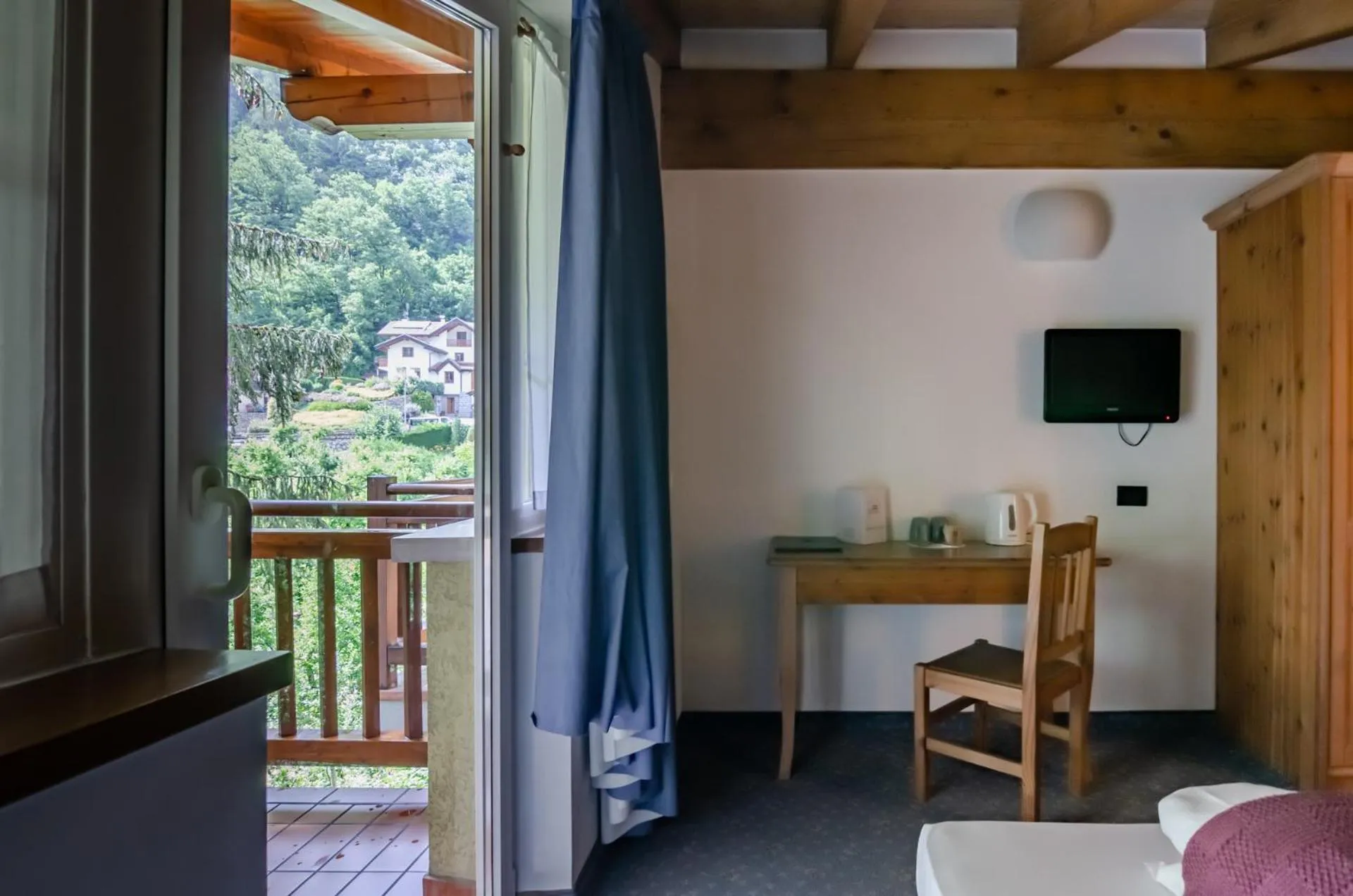 TV and multimedia in Hotel Bella di Bosco