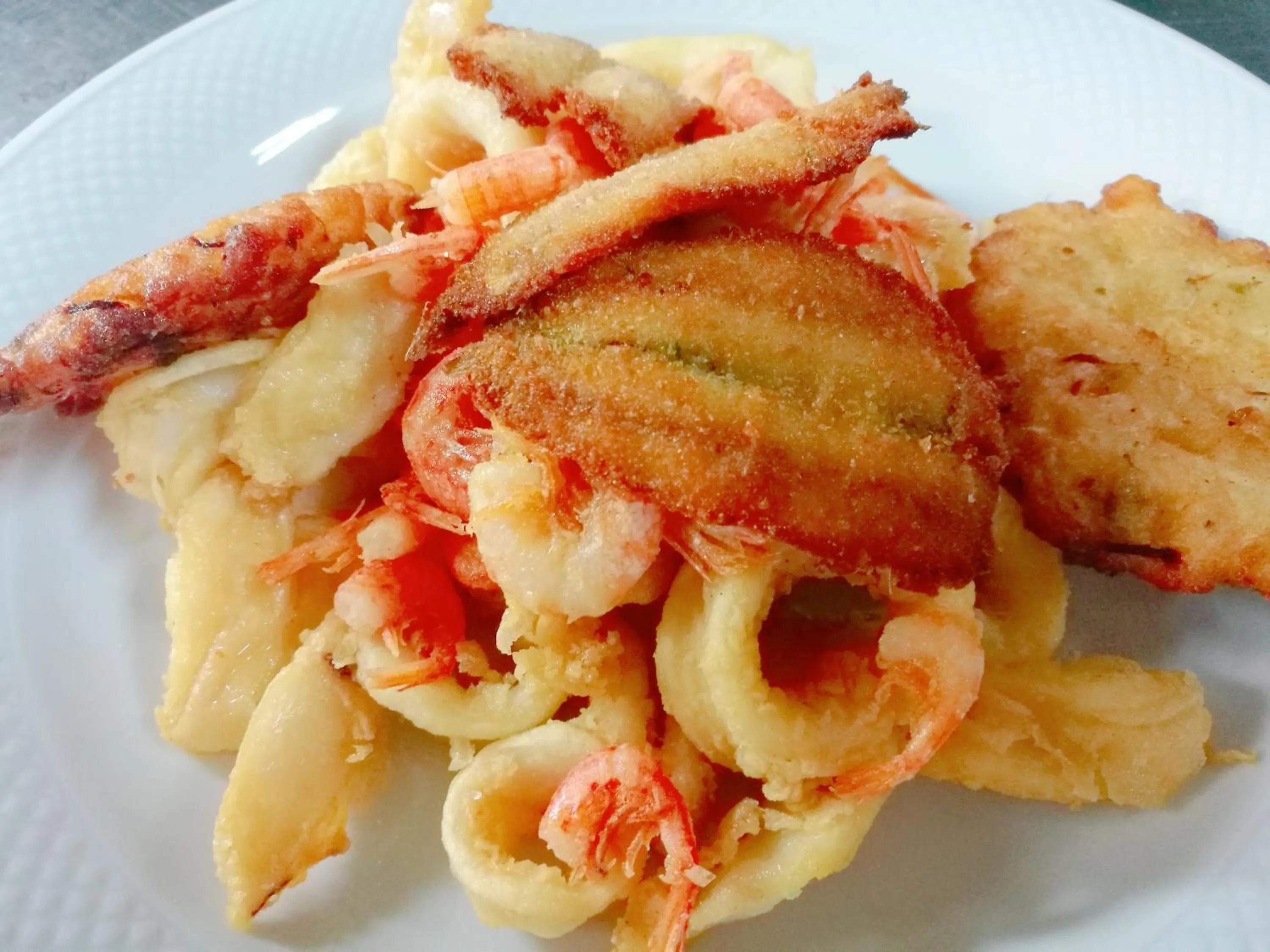 Food and drinks in PARADISO Hotel Ristorante