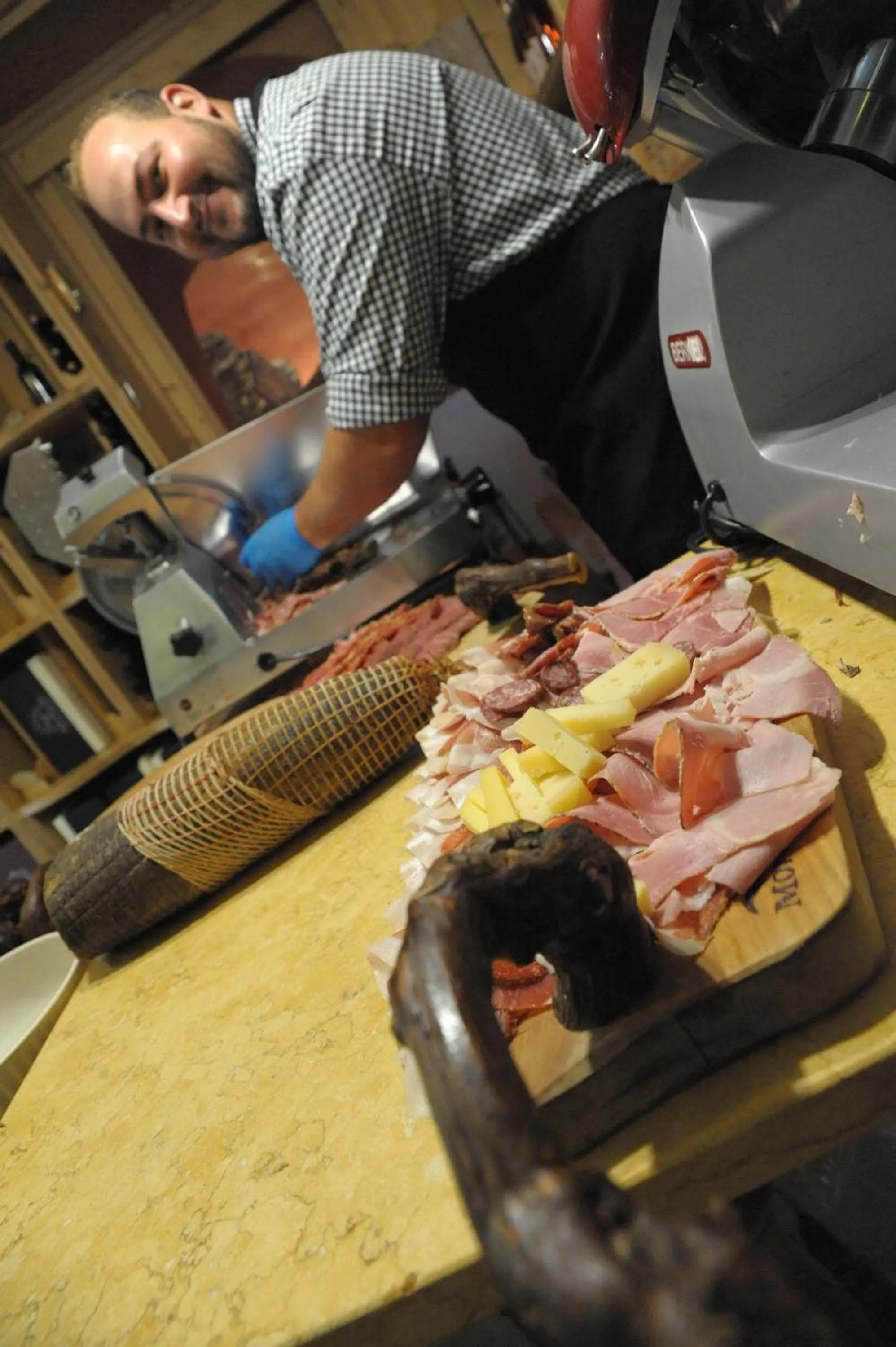 Restaurant/places to eat in Agriturismo Sol De Montalto