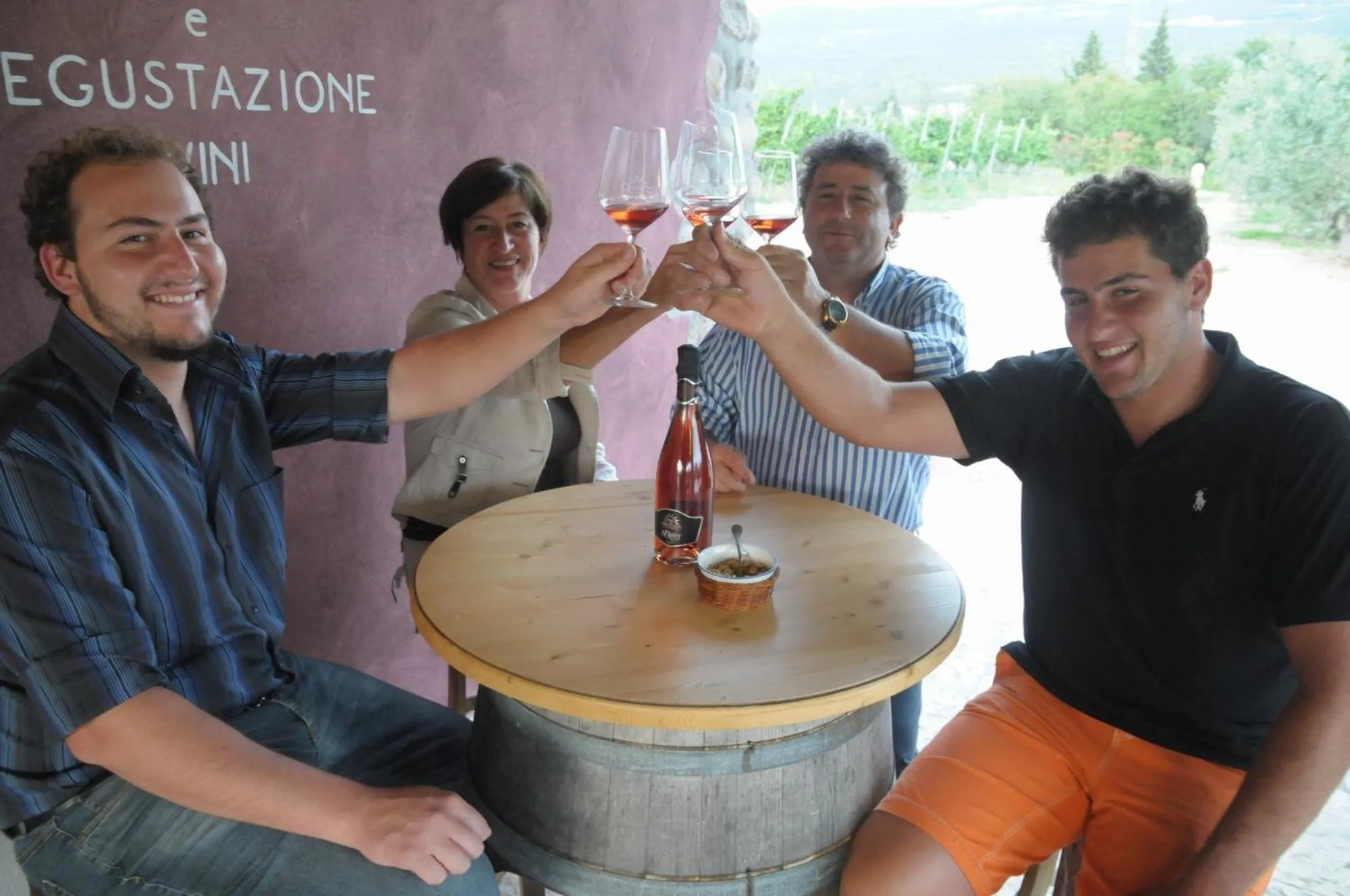 Alcoholic drinks in Agriturismo Sol De Montalto