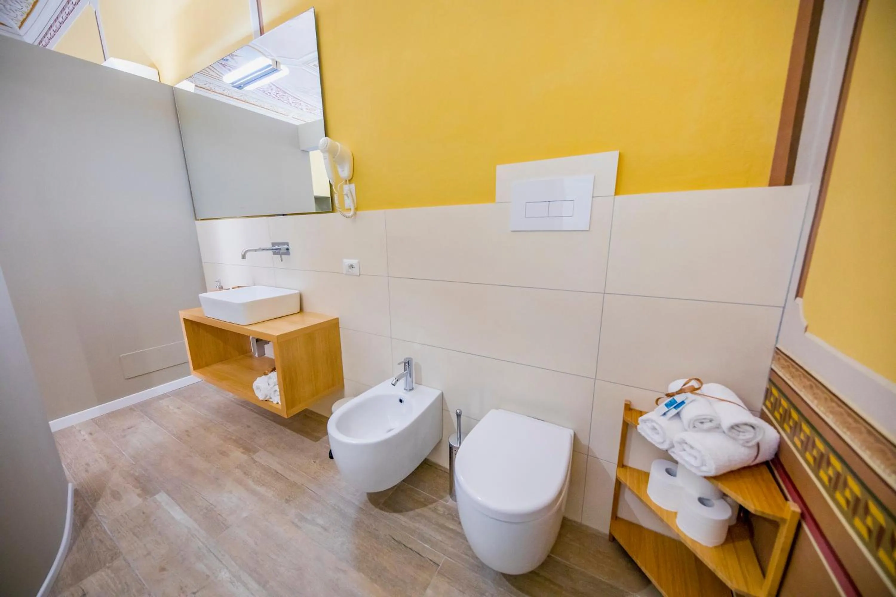 Bathroom in Pepito palace