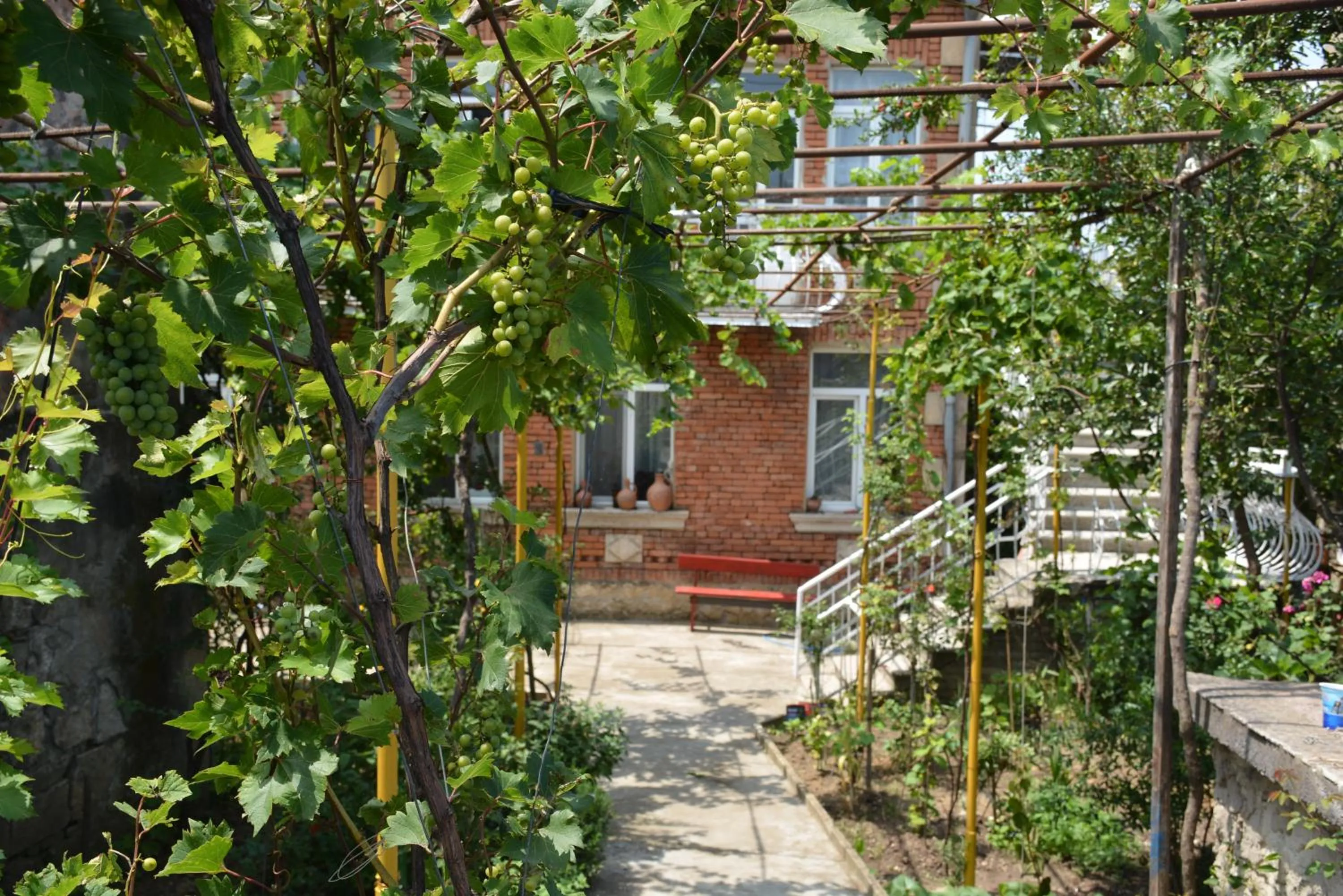 Facade/entrance in Friends House
