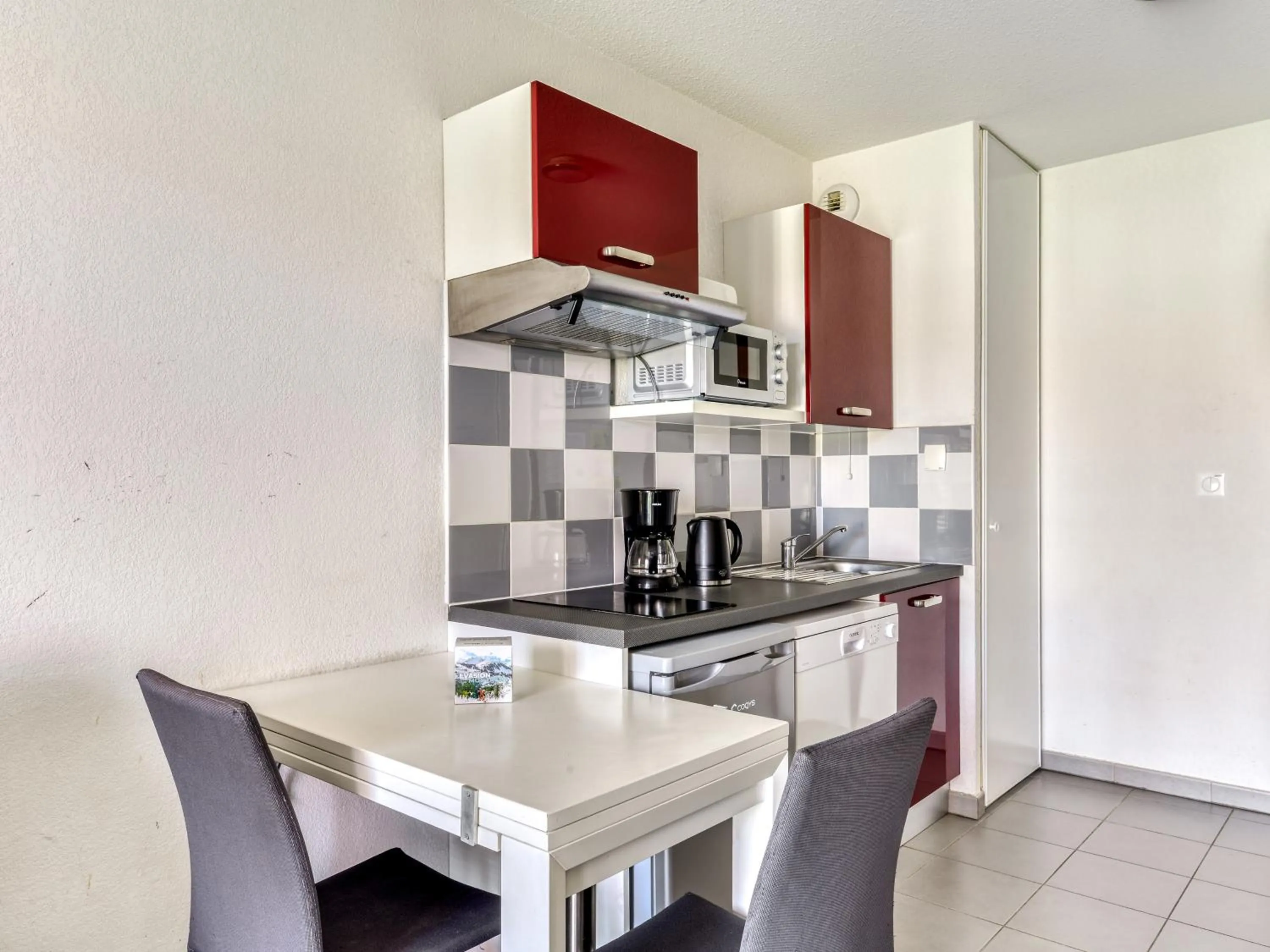 Dining area in Vacancéole - Les demeures de la Massane - Argelès-sur-Mer