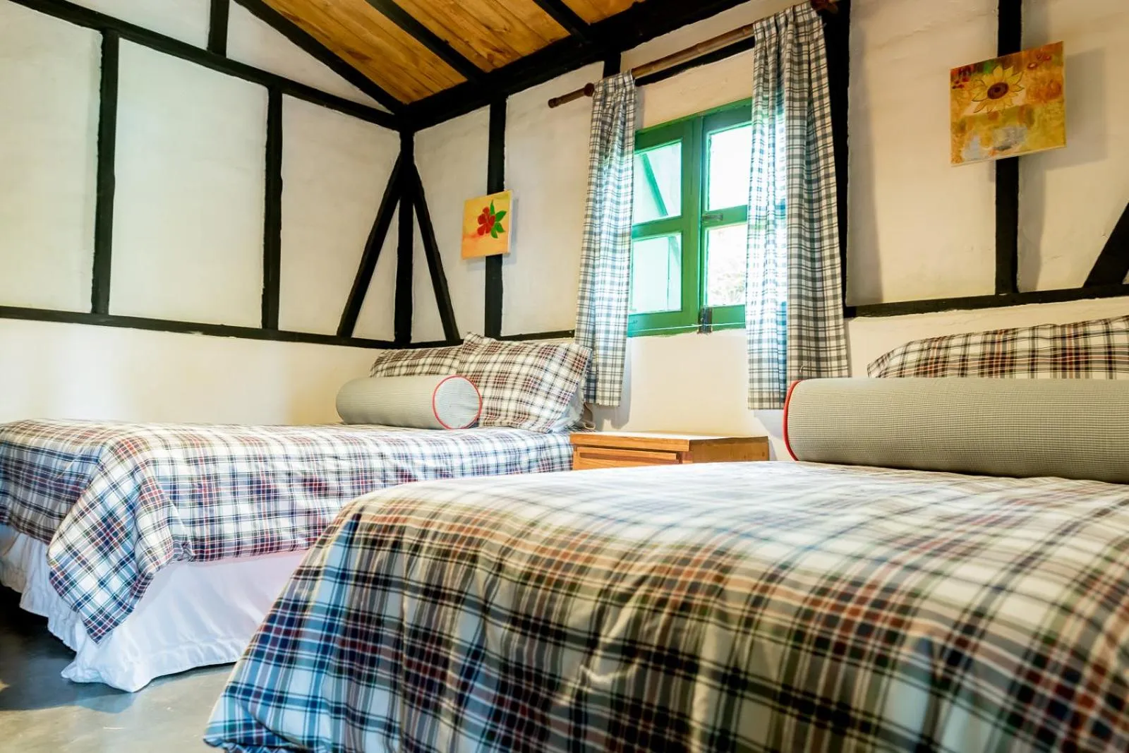 Bed in Villa Pajon Eco Lodge