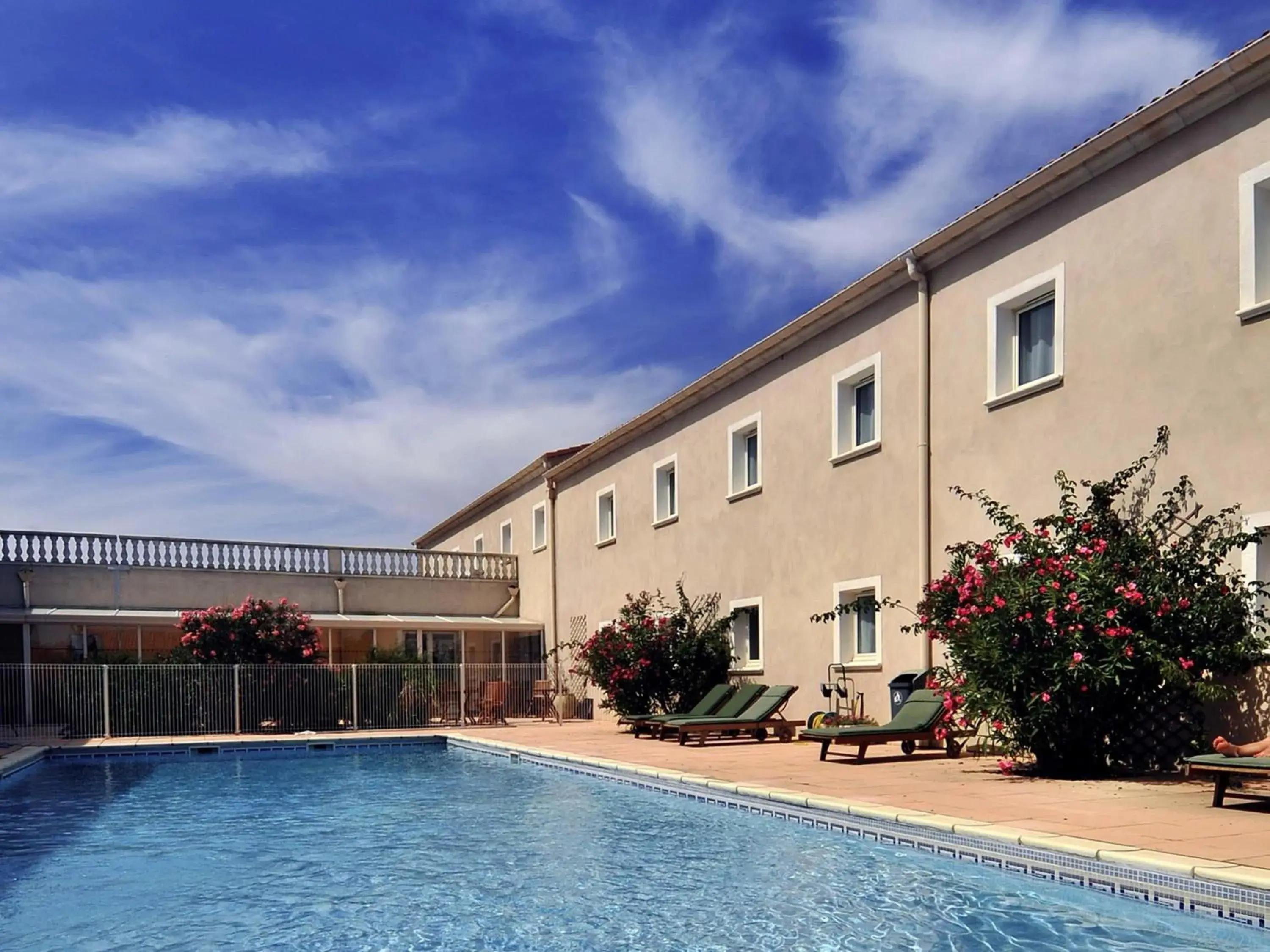 Property building in ibis Orange Sud Property building in ibis Orange Sud