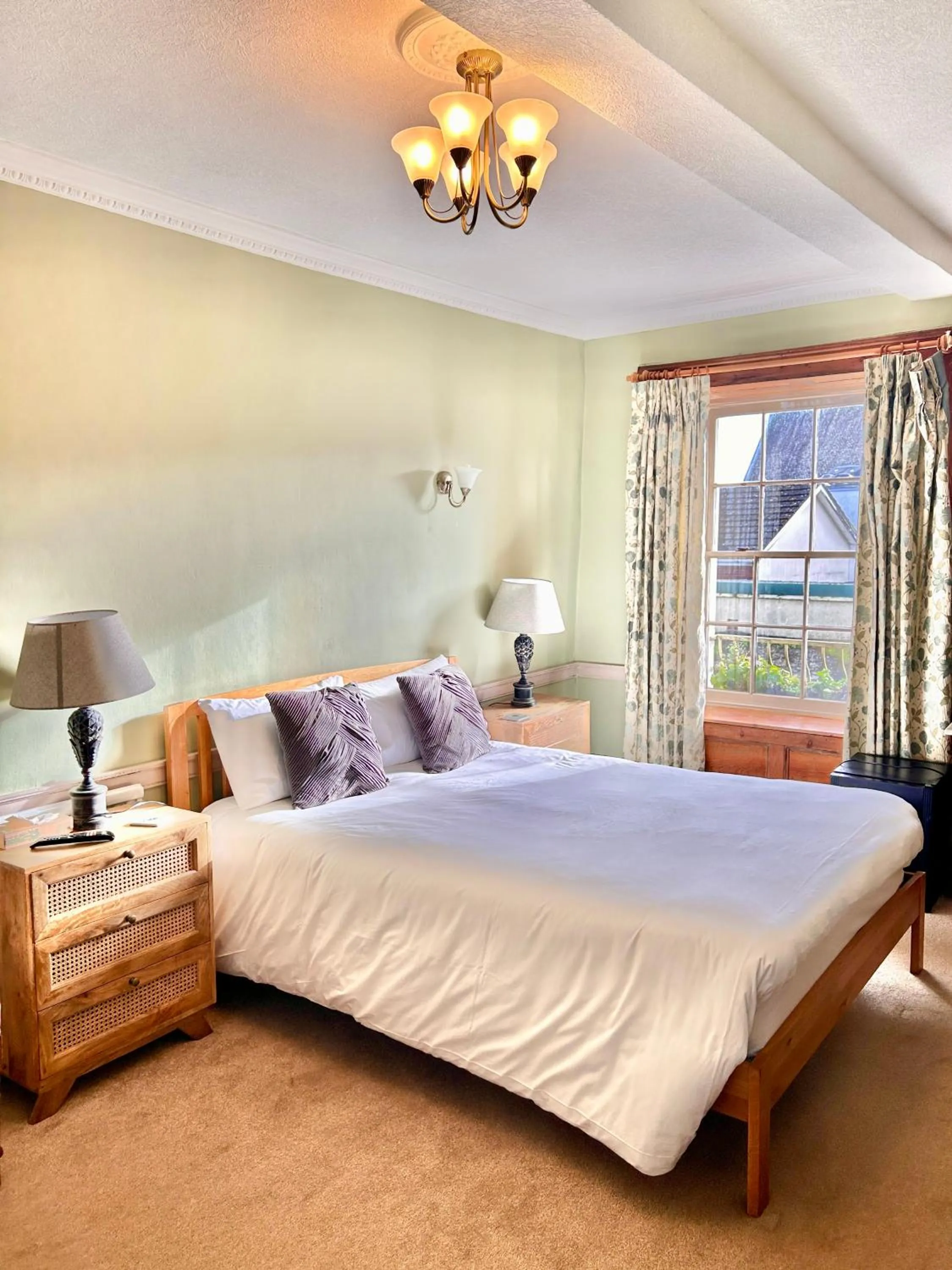 Bed in The Beacons Guest House