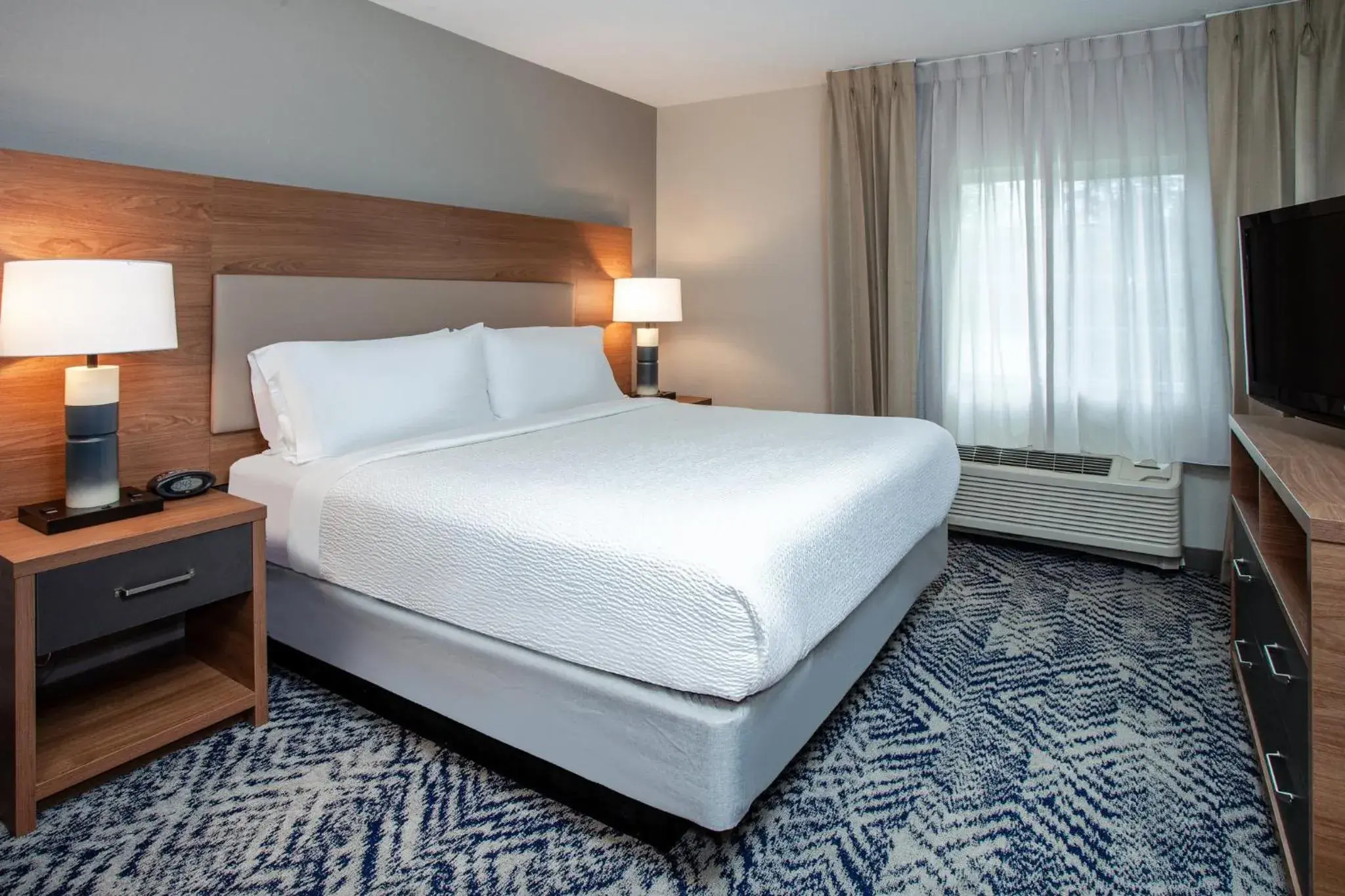 Photo of the whole room, Bed in Candlewood Suites Arundel Mills / BWI Airport by IHG Photo of the whole room, Bed in Candlewood Suites Arundel Mills / BWI Airport by IHG