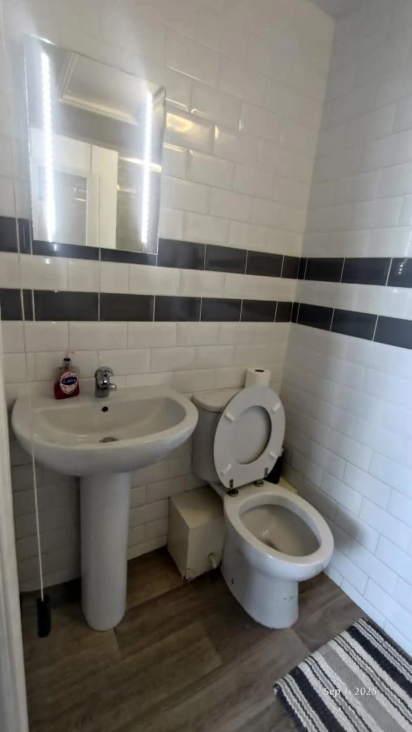 Bathroom in OYO Shore Surf Lodge