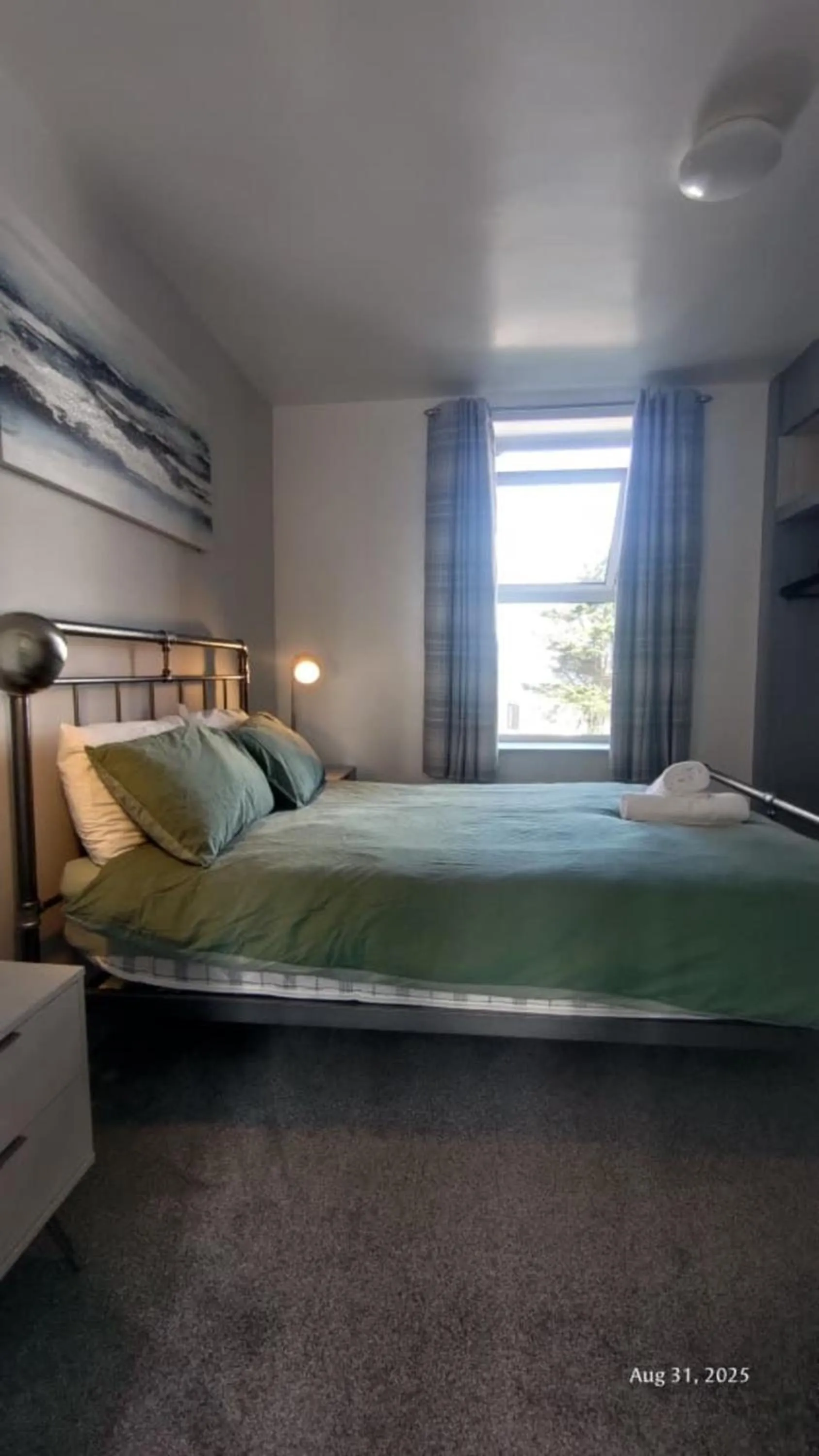 Bedroom, Bed in OYO Shore Surf Lodge