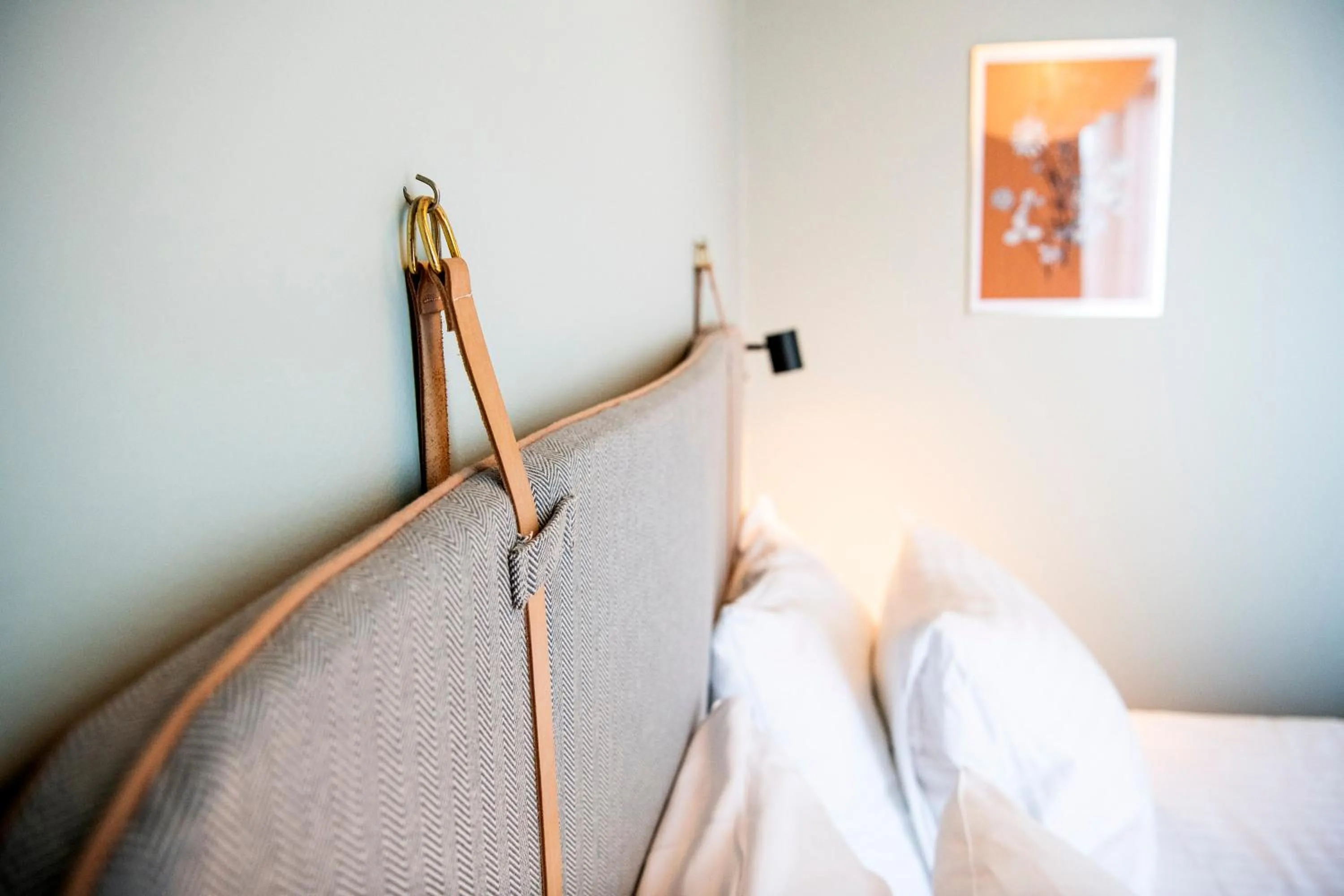 Bedroom, Bed in The Beach apartments by Daniel&Jacob's