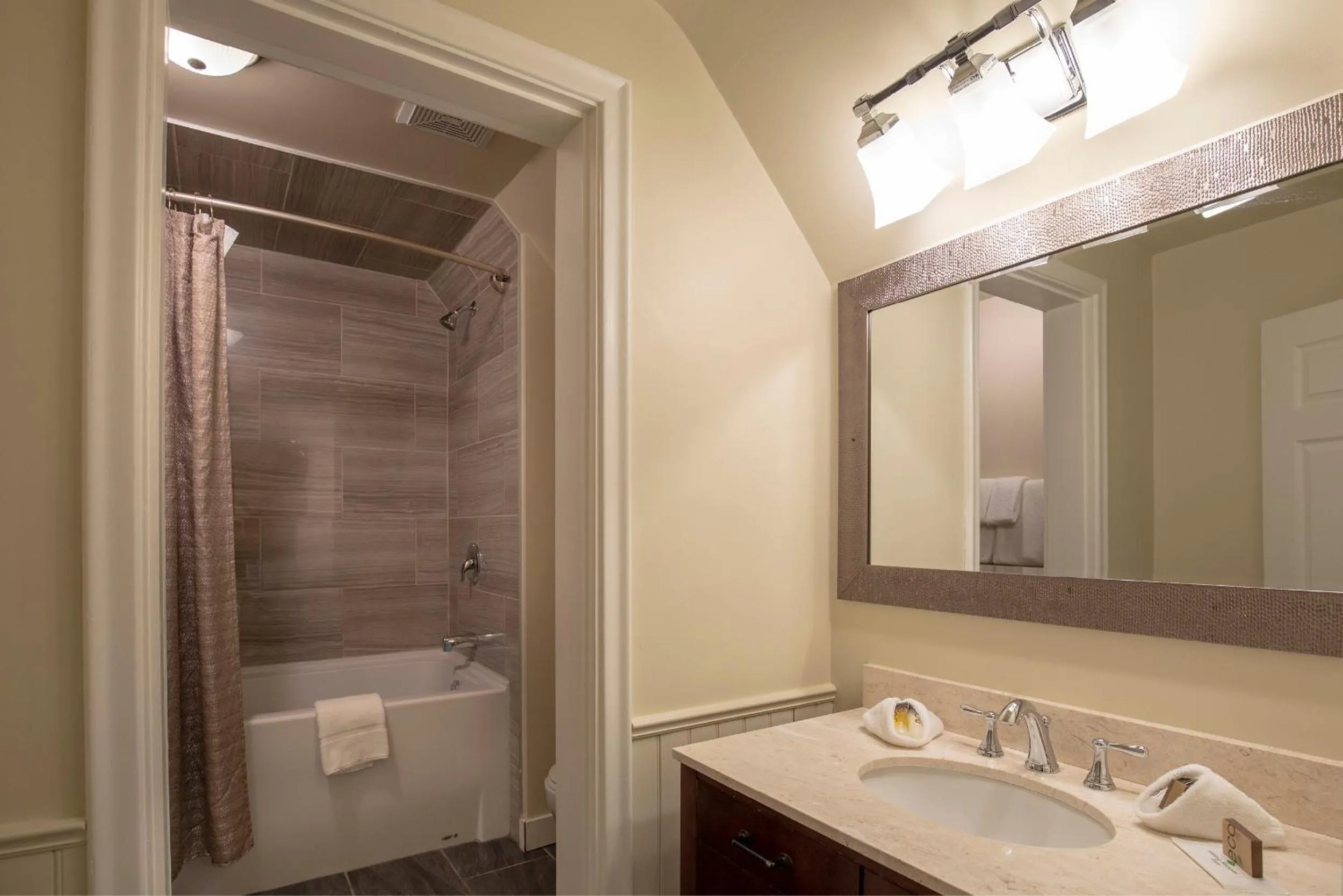 Banff Boutique Inn - Adults only