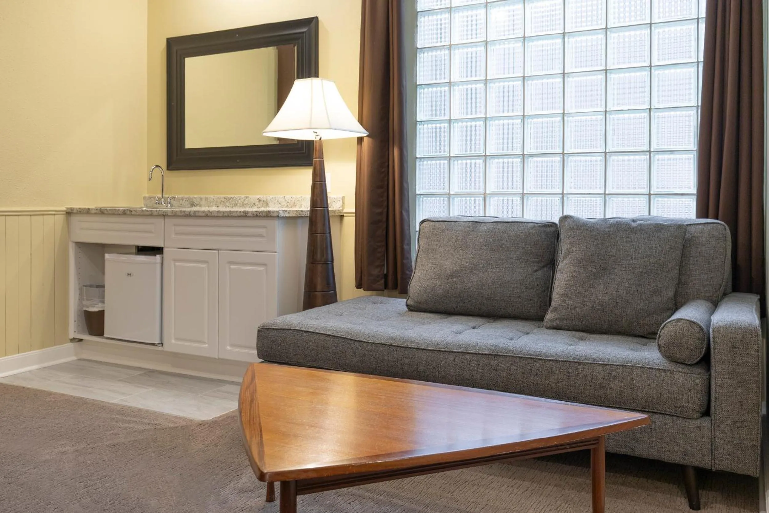 Banff Boutique Inn - Adults only
