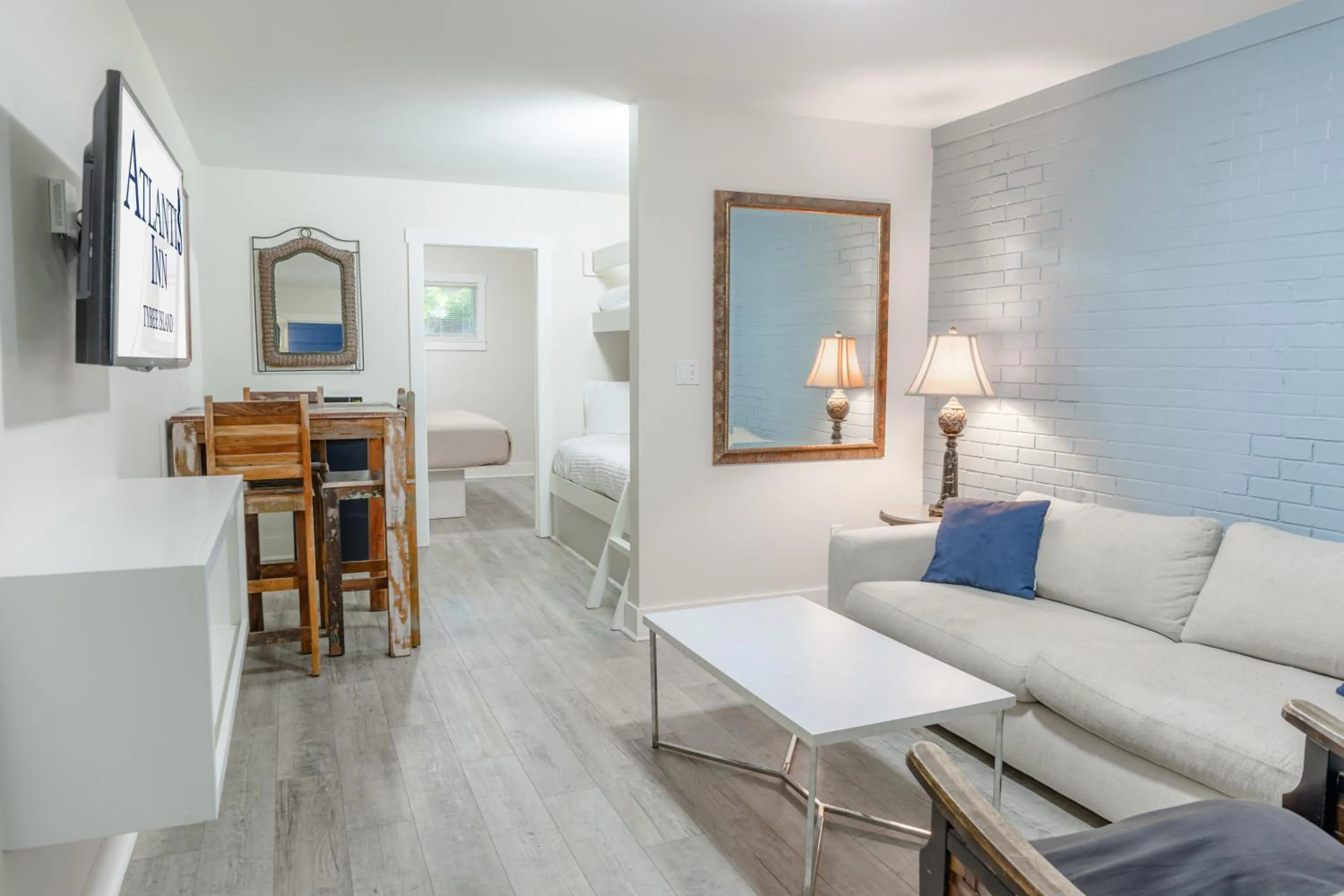 Atlantis Inn - Tybee Island