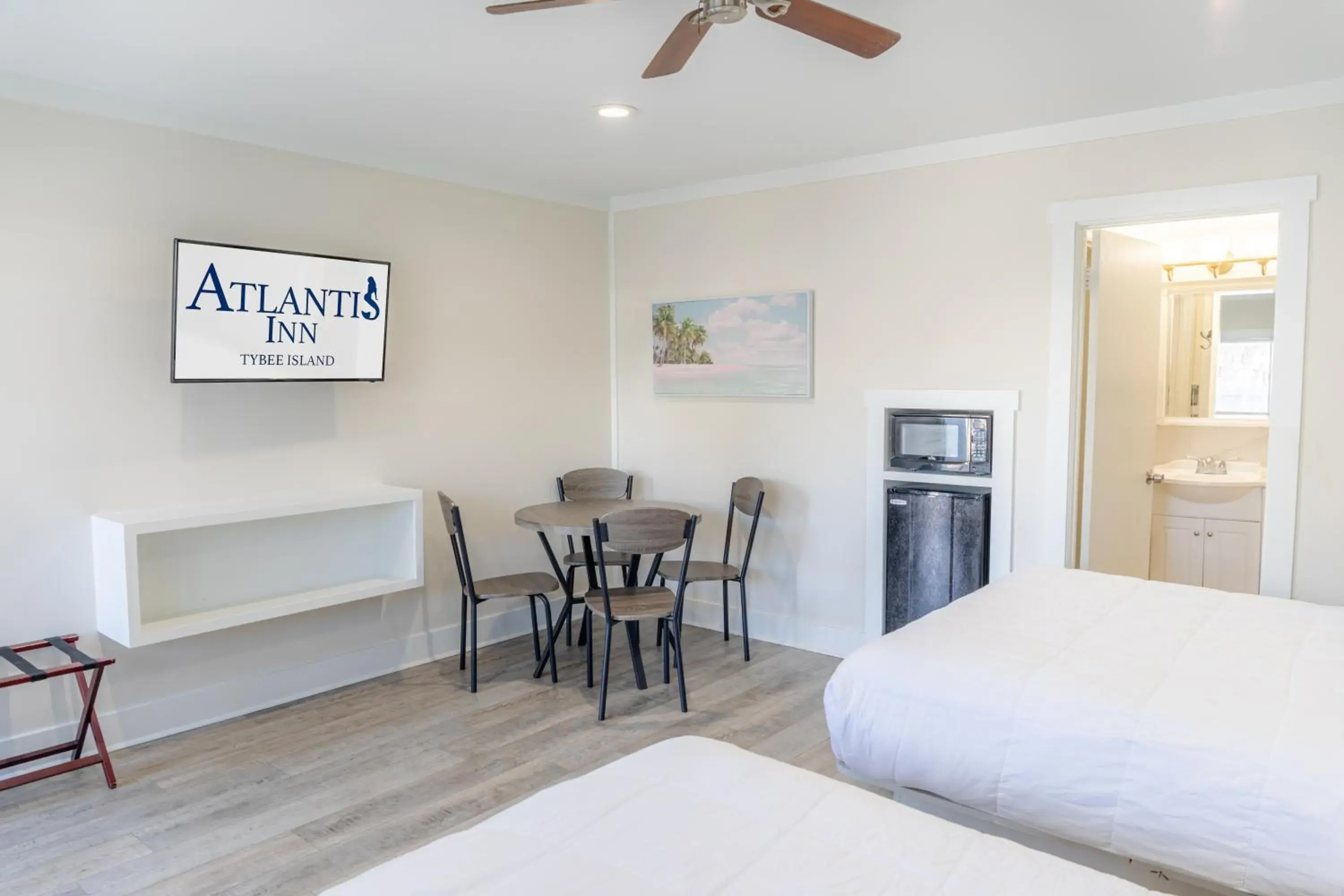 Queen Room with Two Queen Beds - single occupancy in Atlantis Inn - Tybee Island Queen Room with Two Queen Beds - single occupancy in Atlantis Inn - Tybee Island