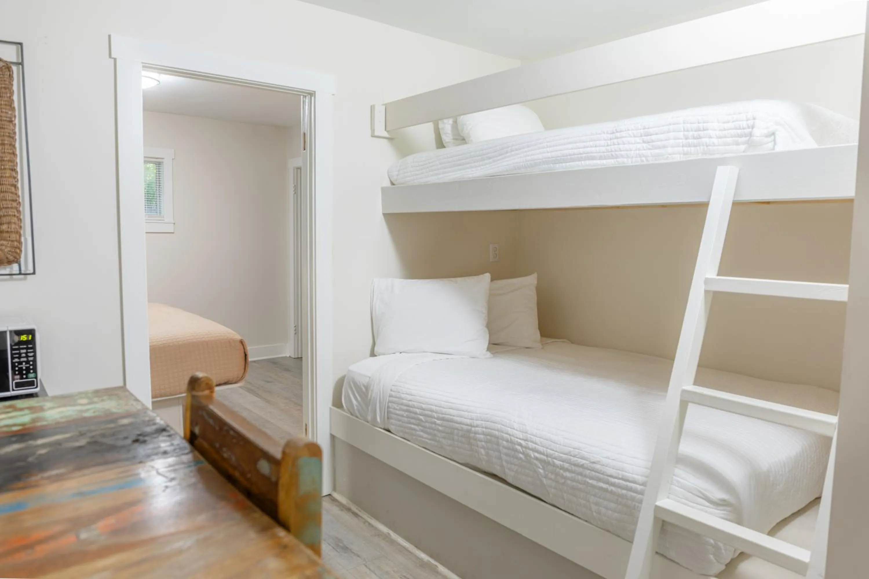 Bed in Atlantis Inn - Tybee Island