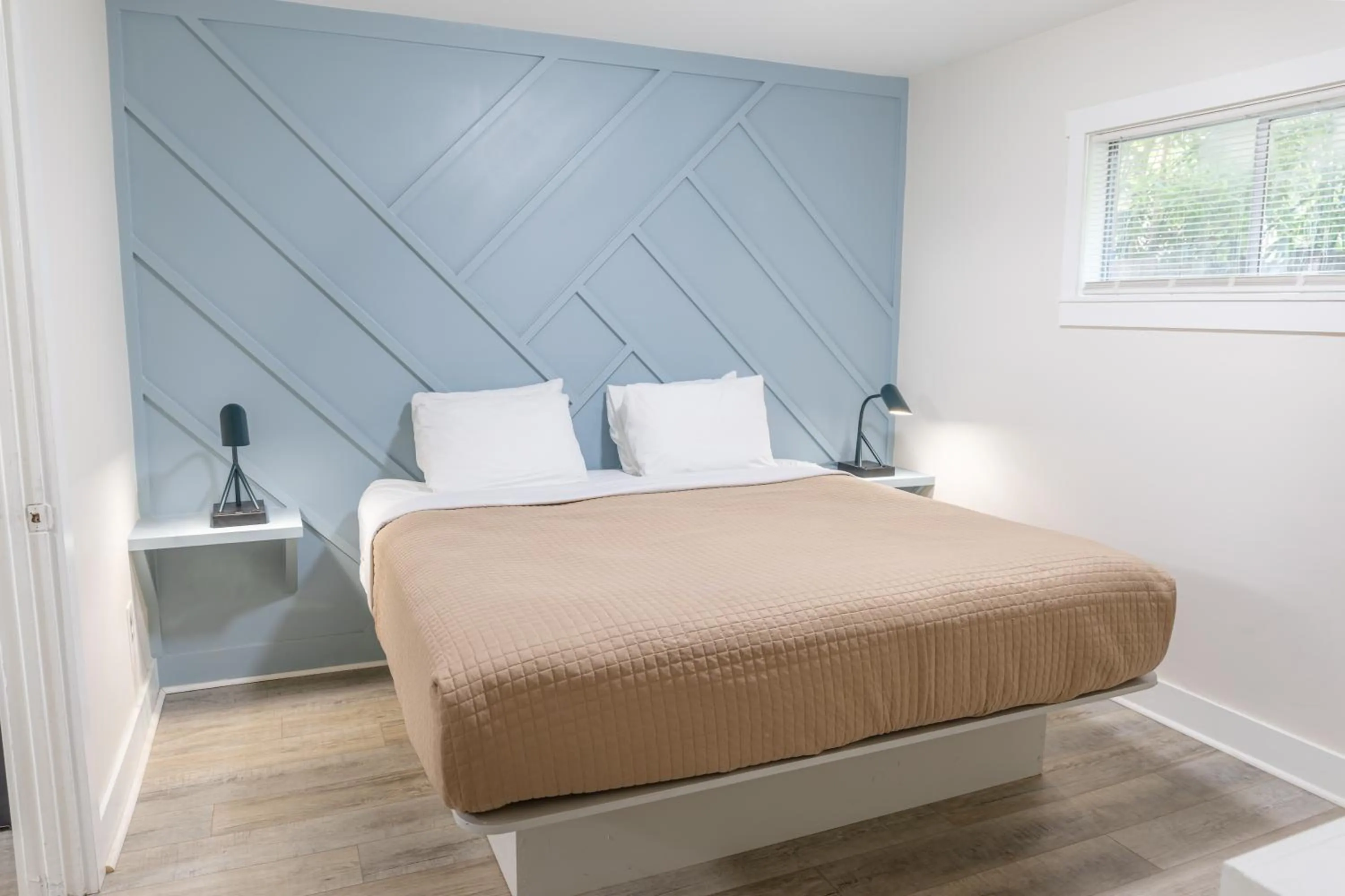 Bed in Atlantis Inn - Tybee Island