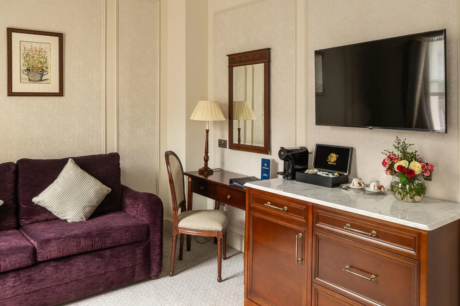 Seating area in The Leonard Hotel