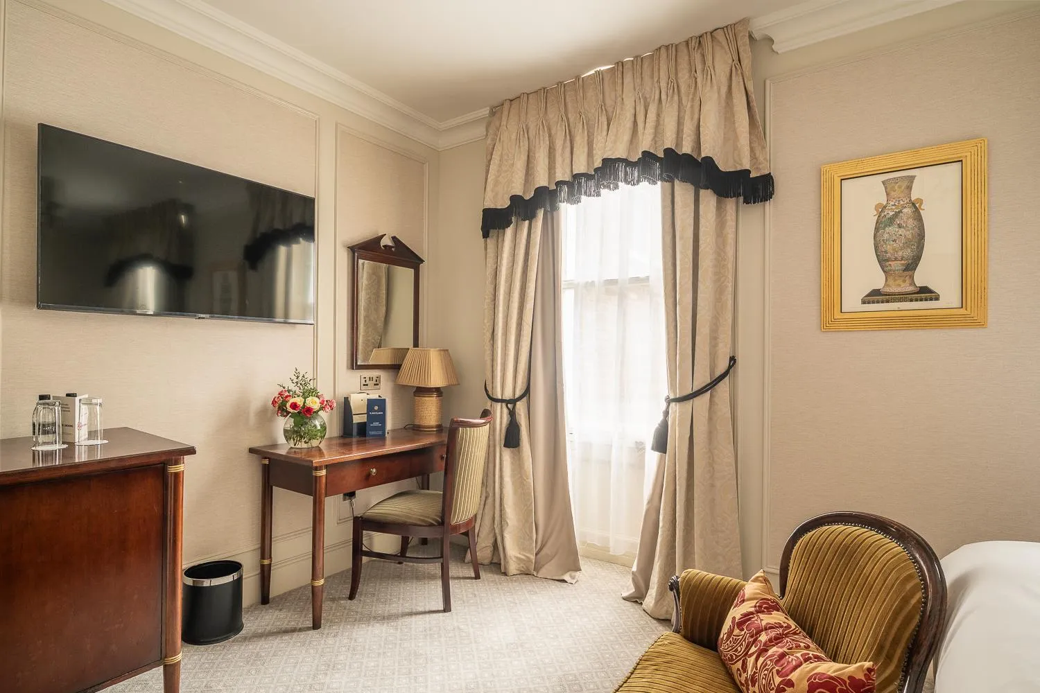 Seating area in The Leonard Hotel