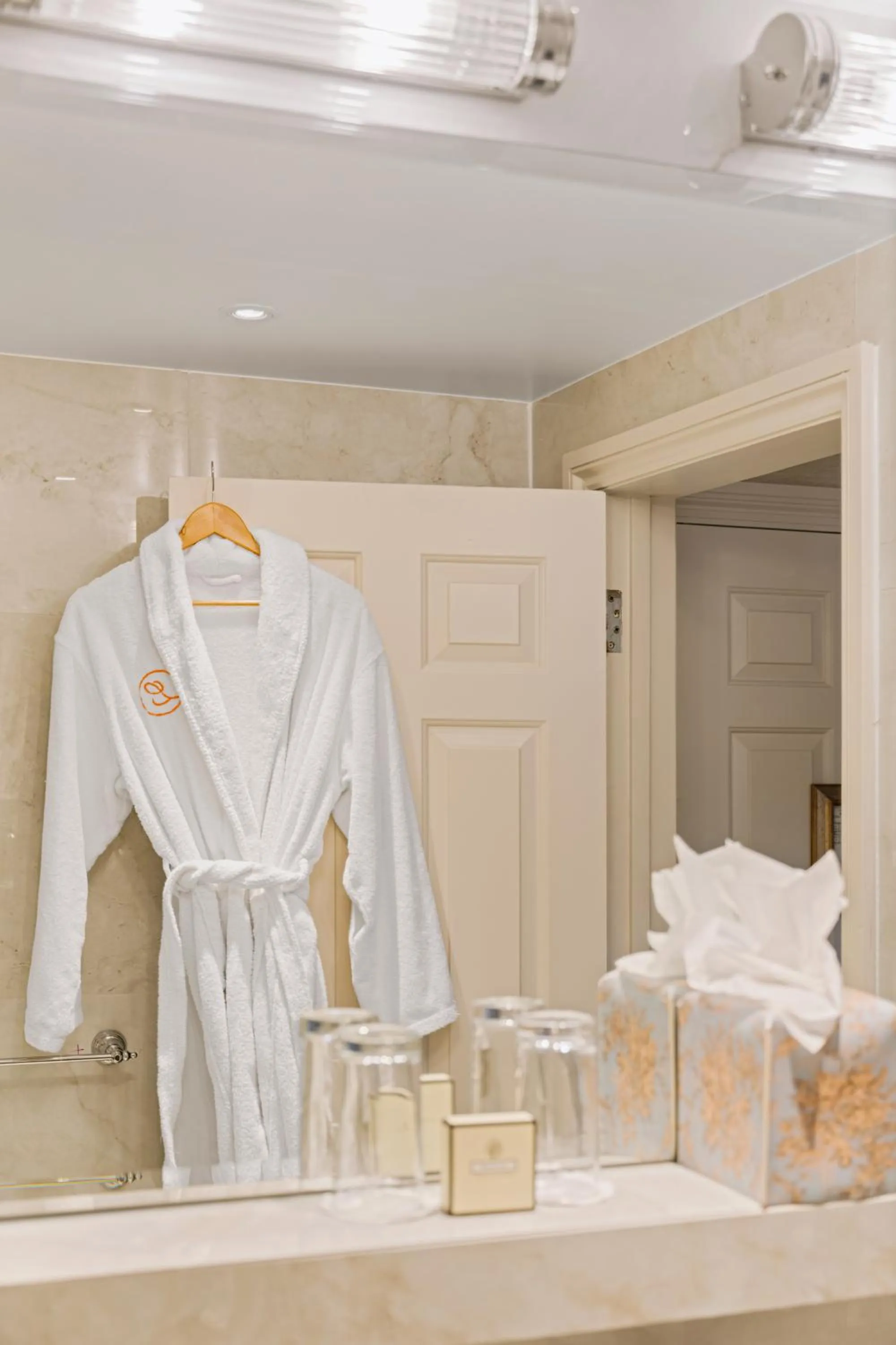 Bathroom in The Leonard Hotel