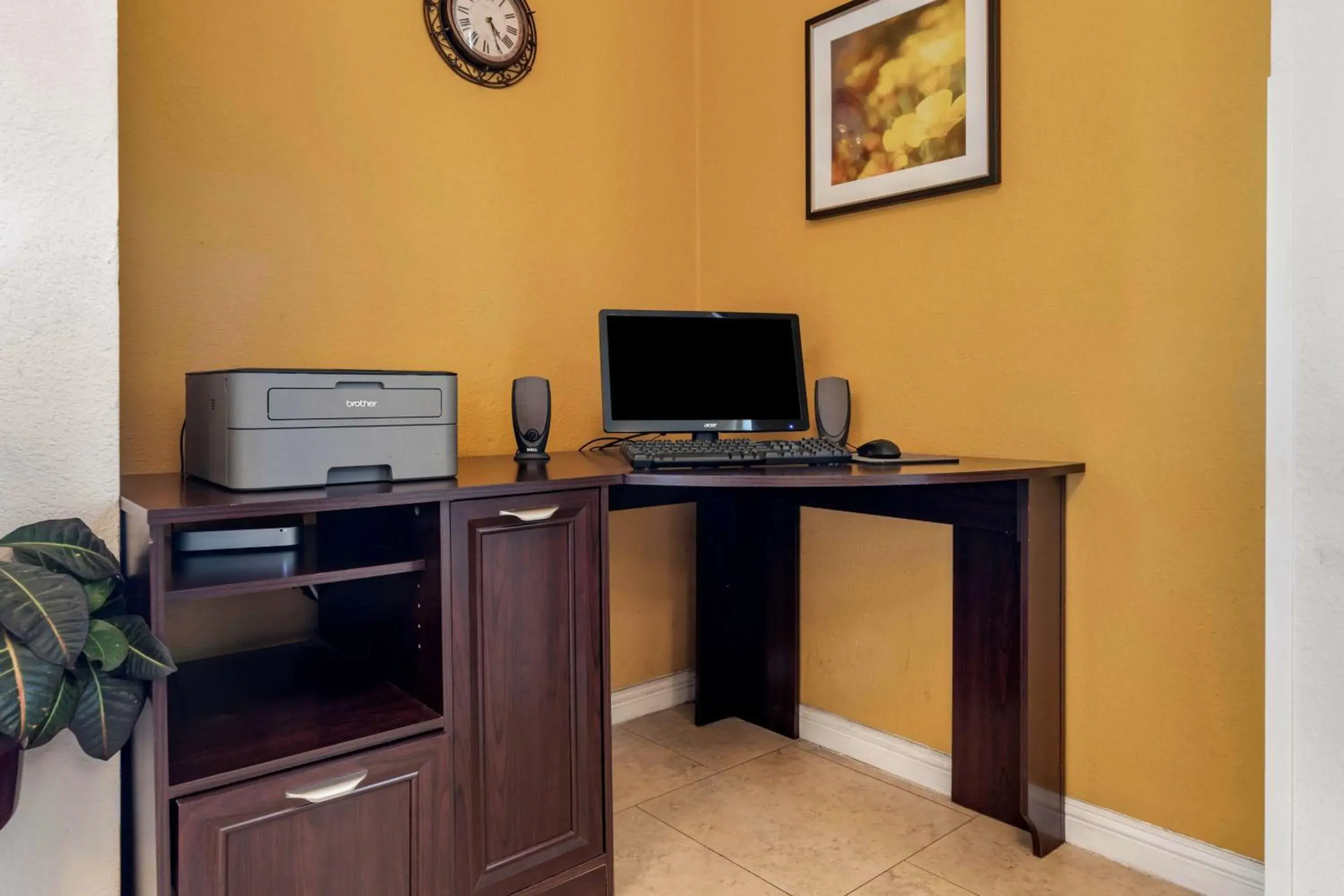 Property building in Best Western Orchard Inn Property building in Best Western Orchard Inn