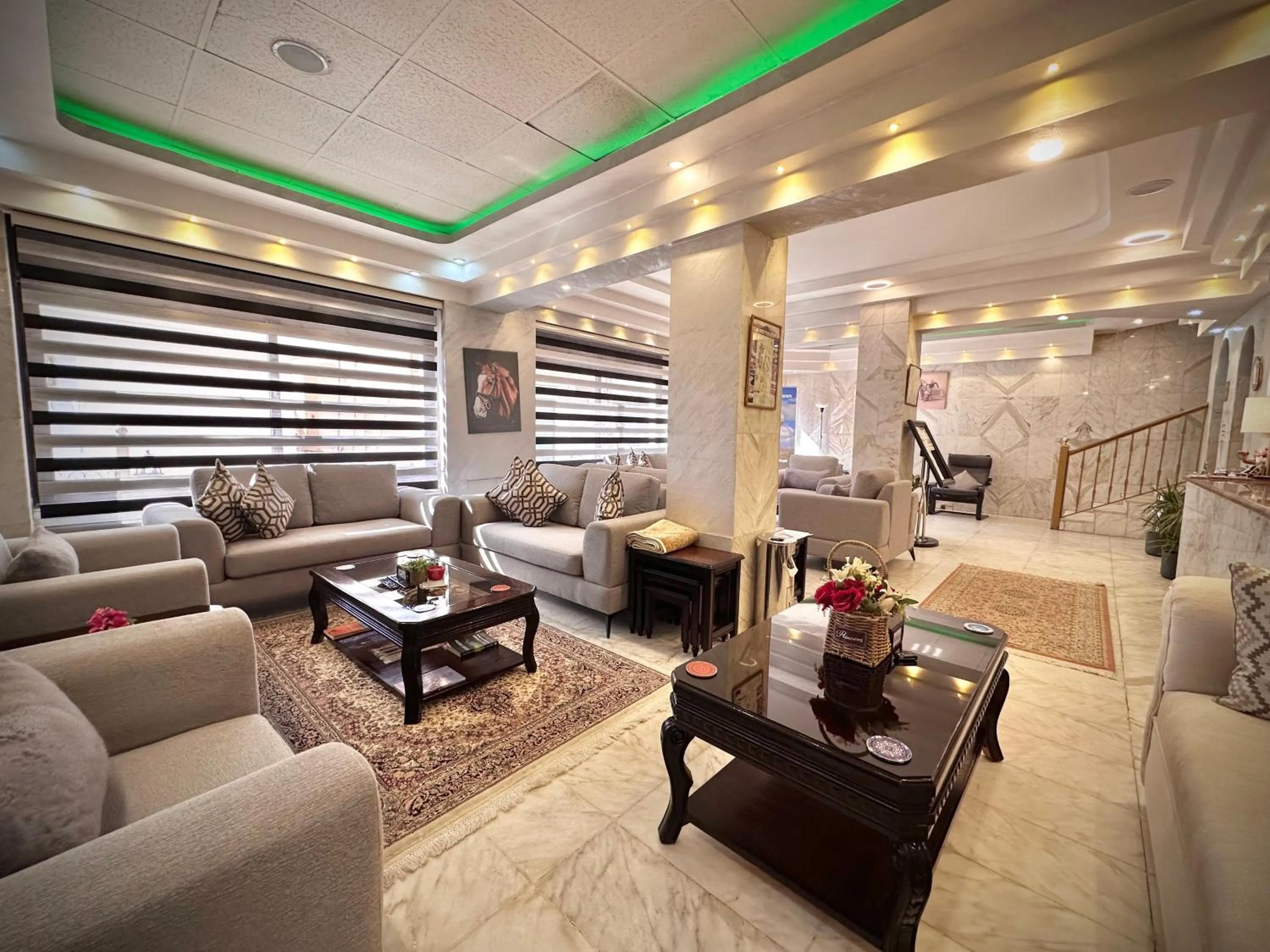 TV and multimedia in Anbat Midtown Hotel