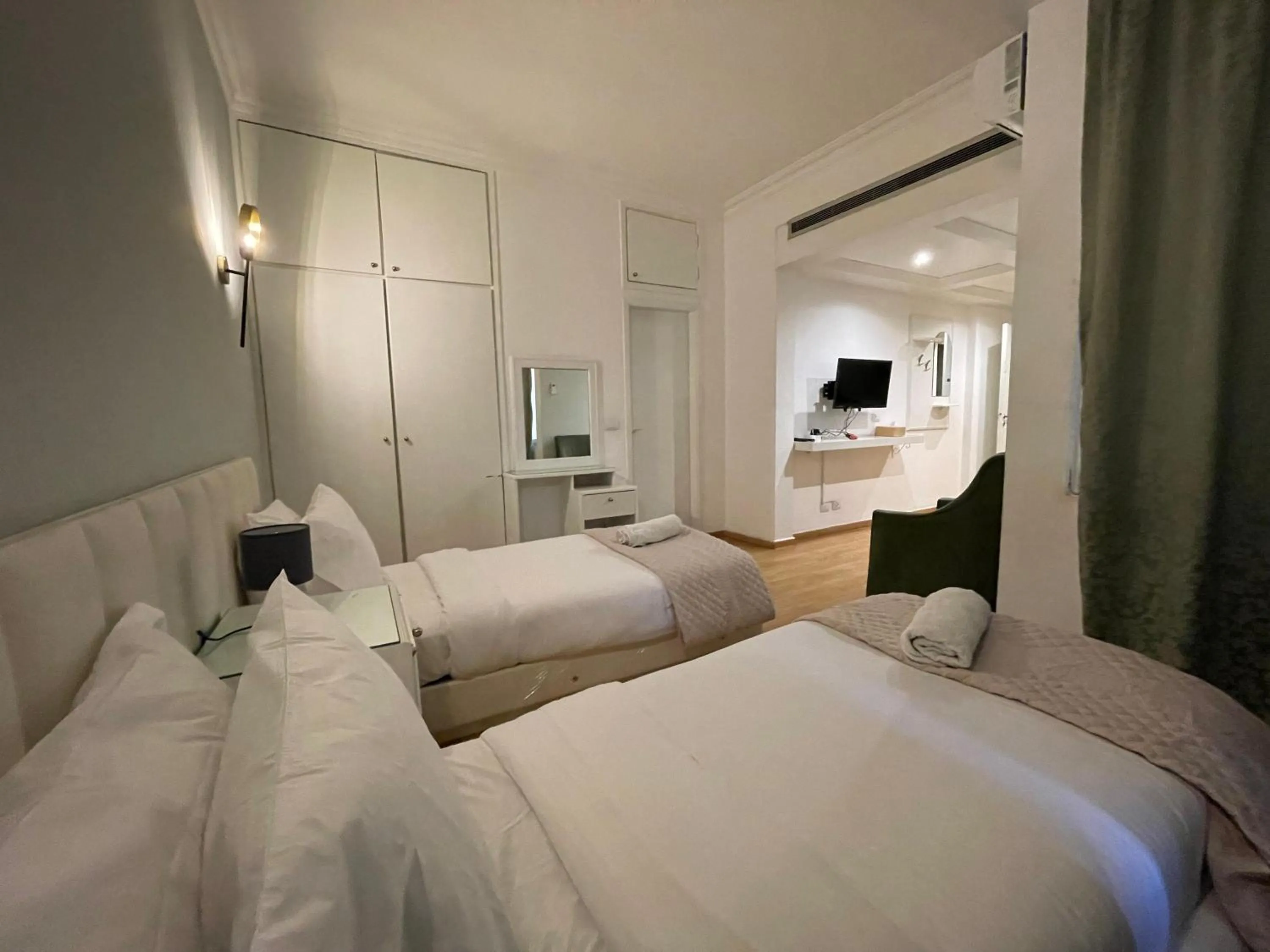 Bedroom, Bed in Elegant Suites Beirut