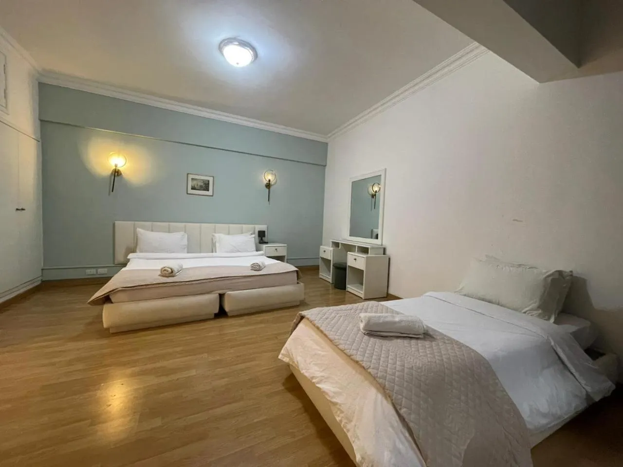 Bedroom, Bed in Elegant Suites Beirut