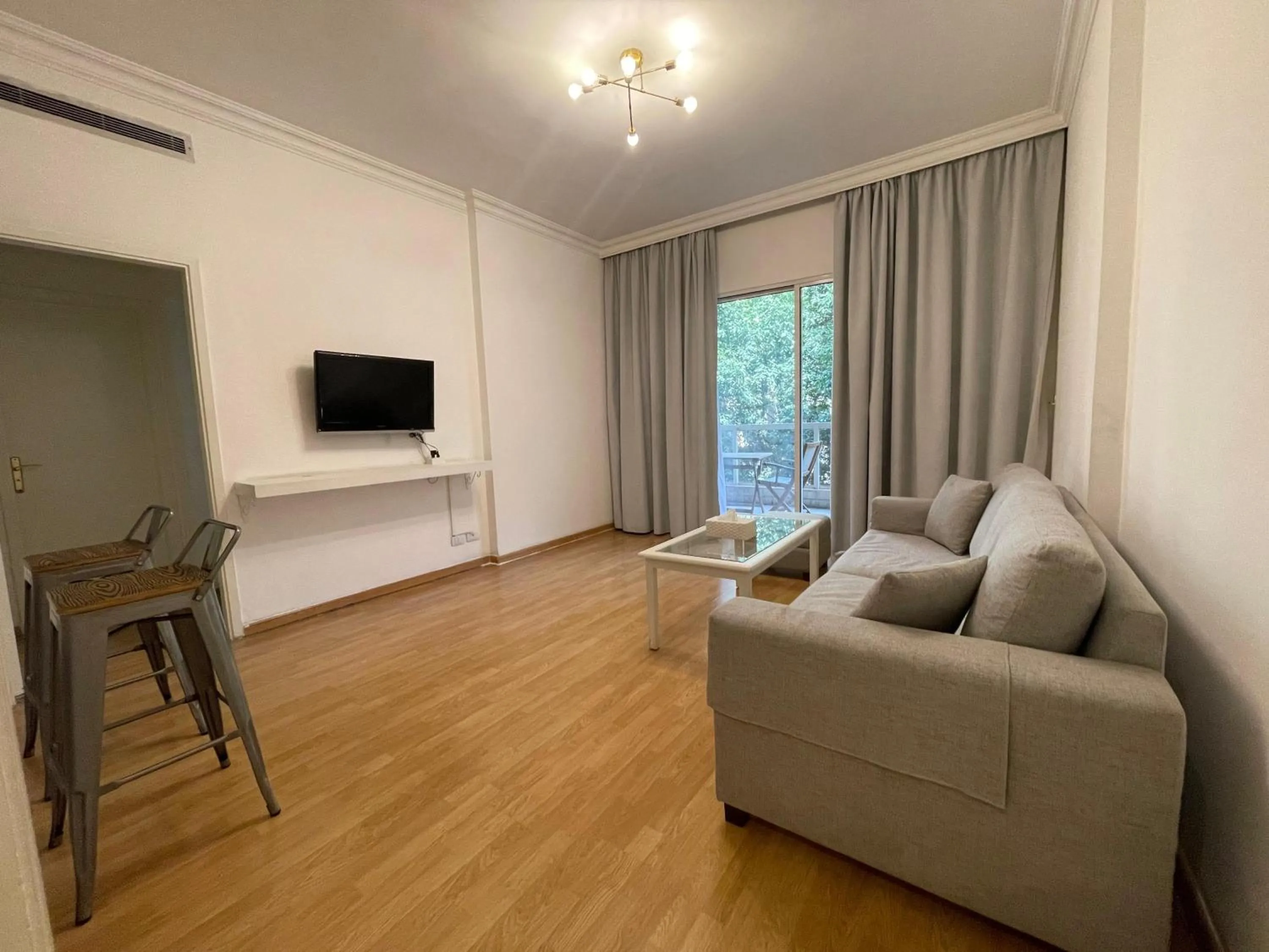 Living room in Elegant Suites Beirut