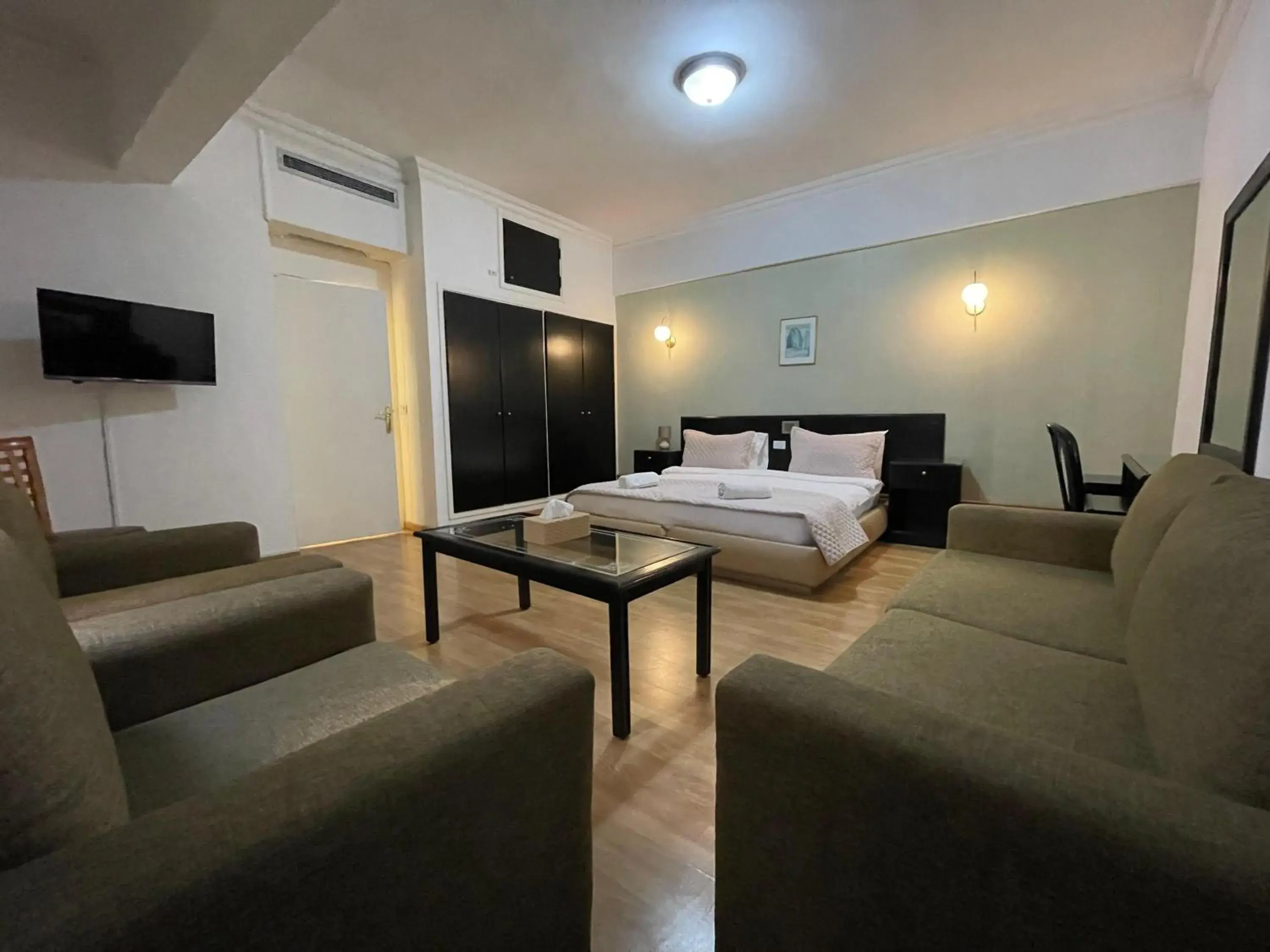 Two-Bedroom Suite in Elegant Suites Beirut Two-Bedroom Suite in Elegant Suites Beirut