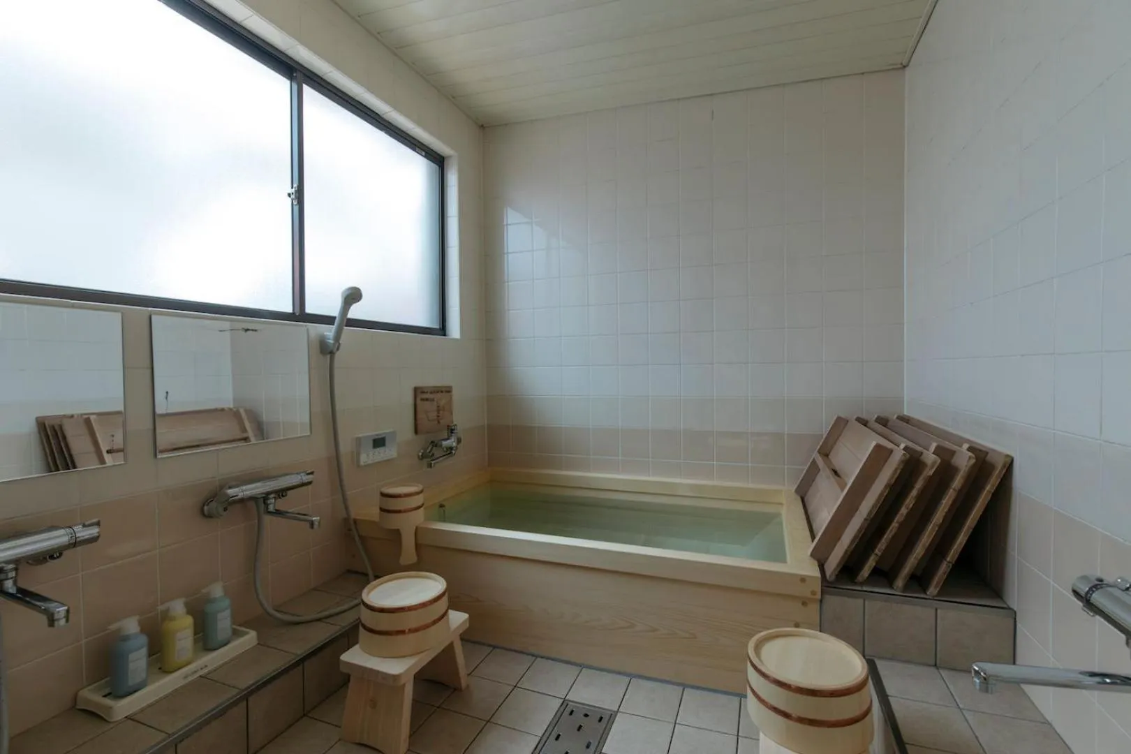 Bathroom in Toshiharu Ryokan