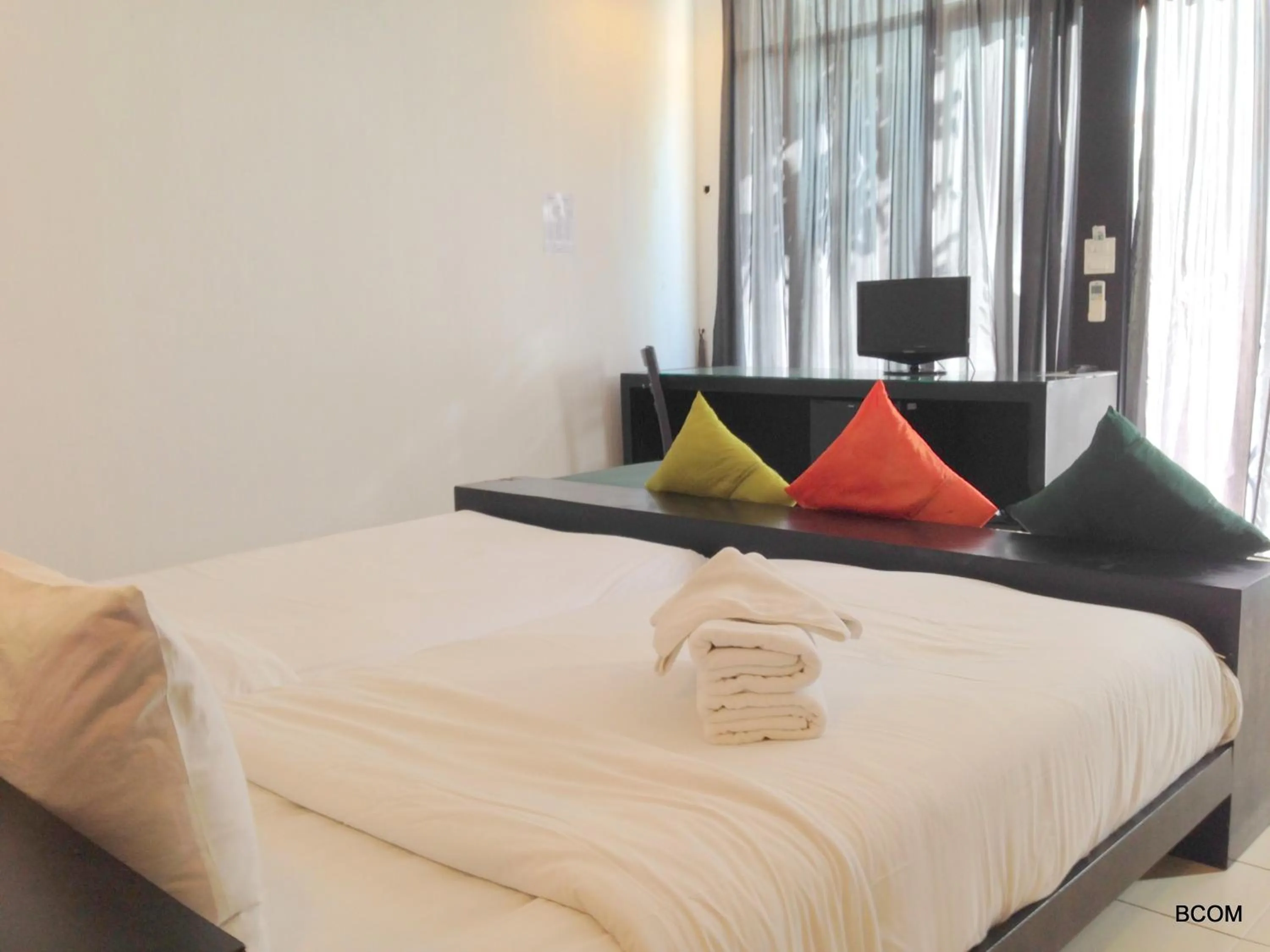 Photo of the whole room, Bed in Khun Chaweng Resort