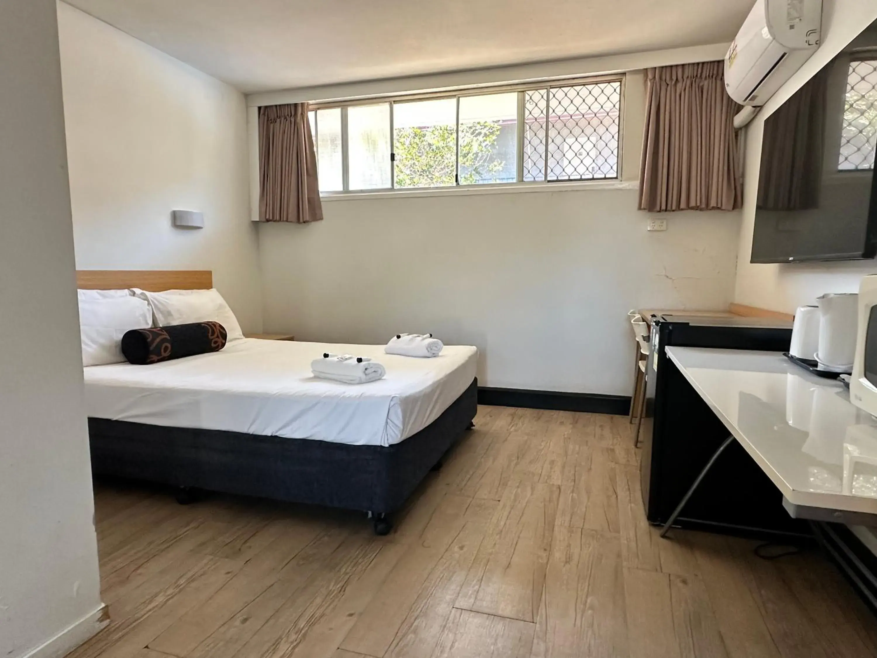 Bed in Airway Motel Bed in Airway Motel