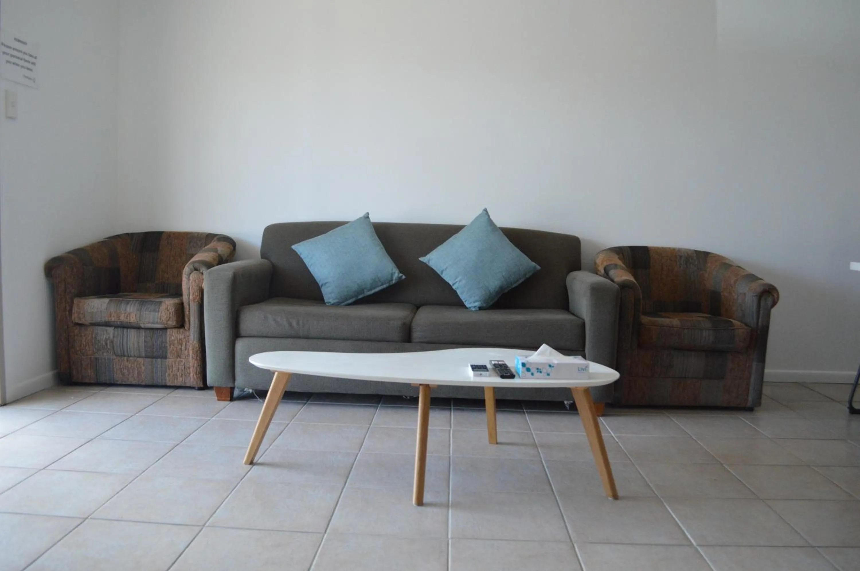 Dining area in James Street Motor Inn
