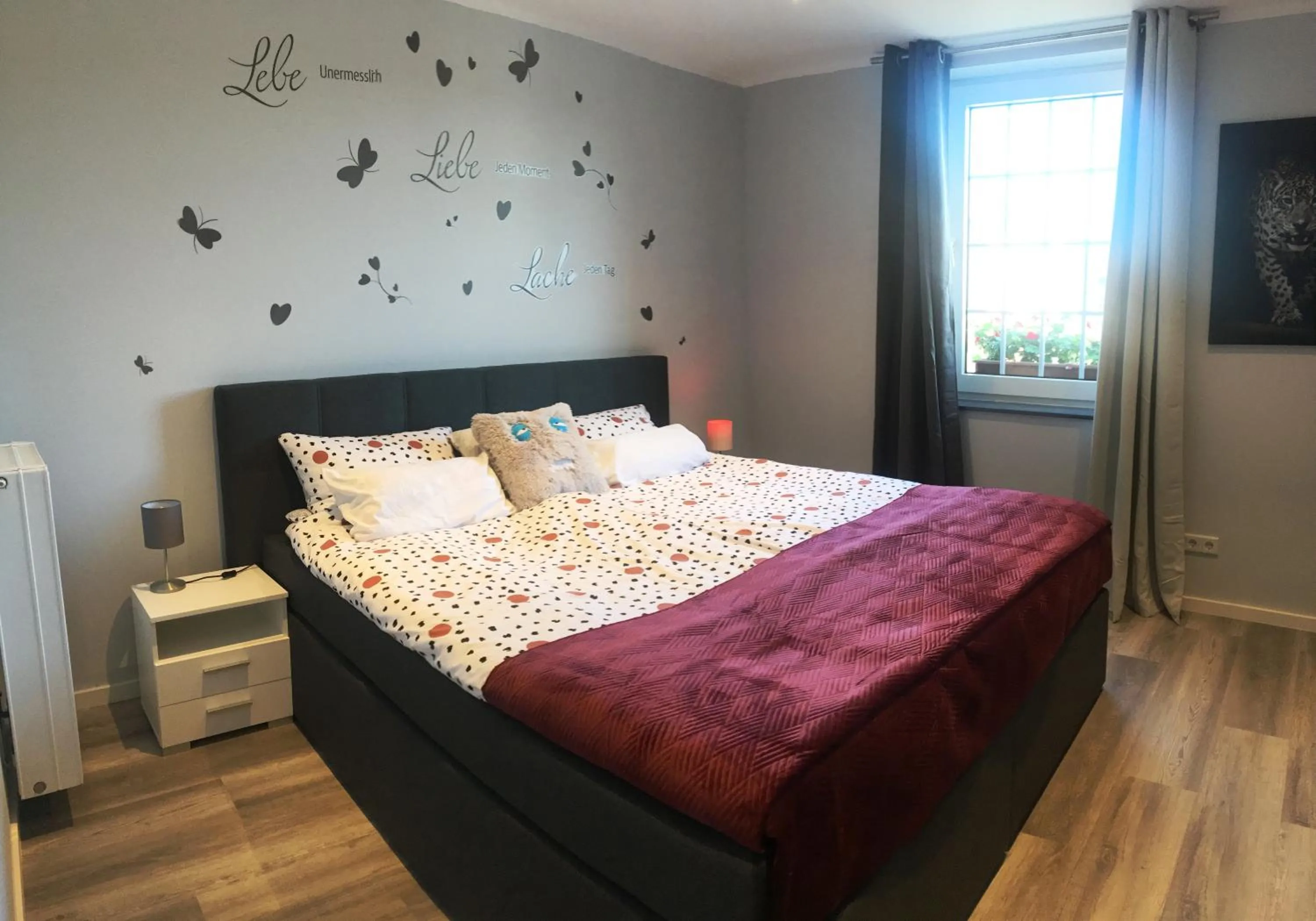 Double or Twin Room with Shared Bathroom in Dormitorium Kaarst Wohnraum auf Zeit