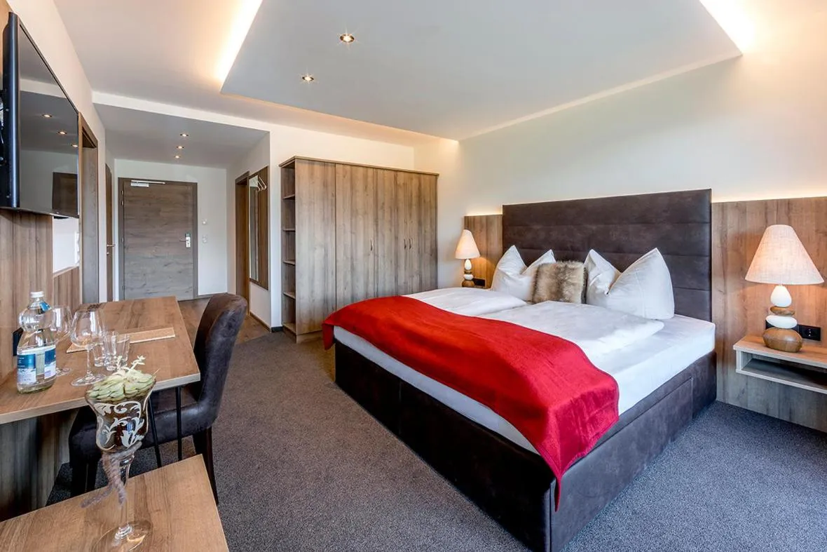 Photo of the whole room, Bed in Leamwirt