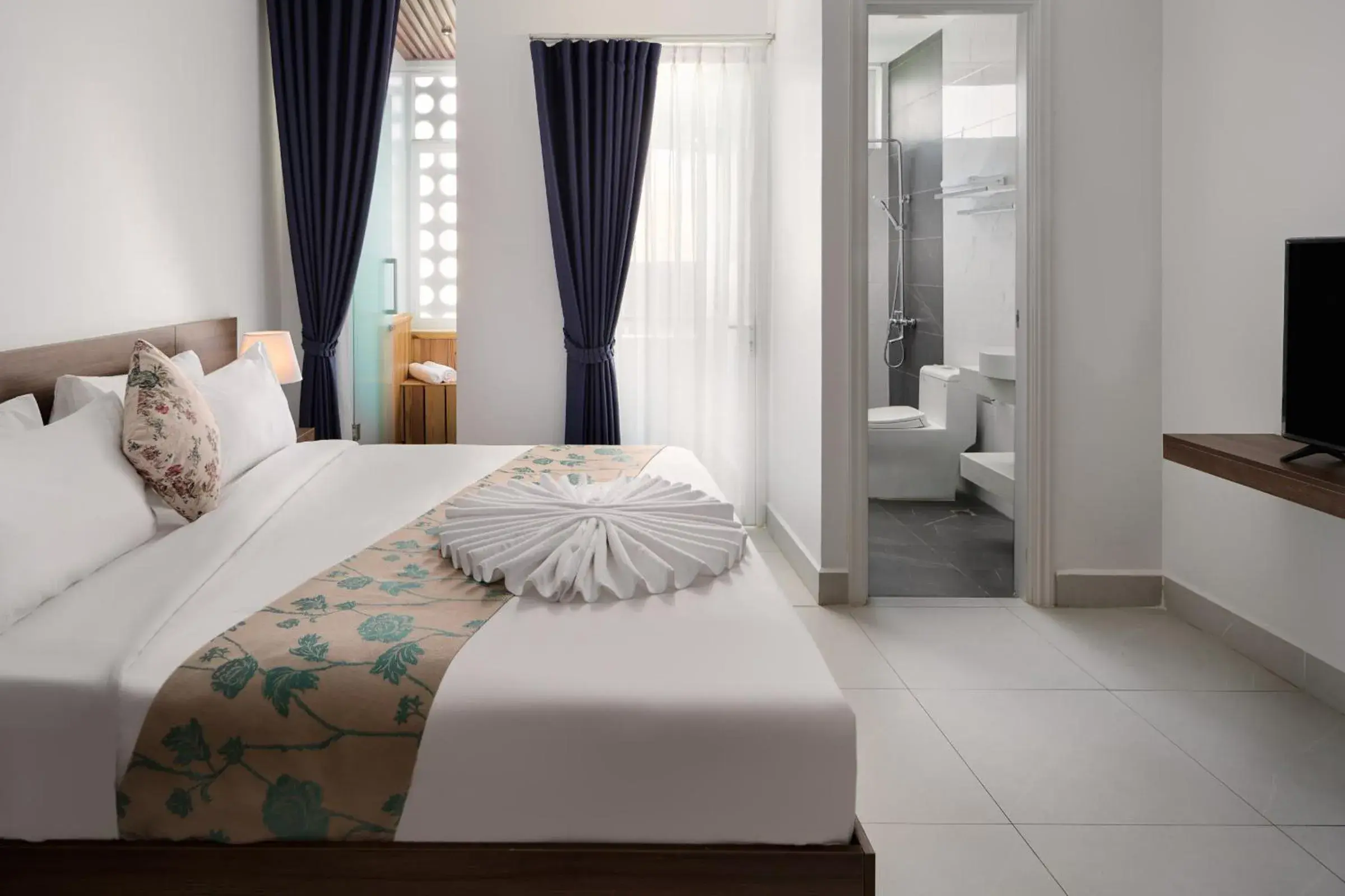 Superior King Room in Queen Mansion Superior King Room in Queen Mansion